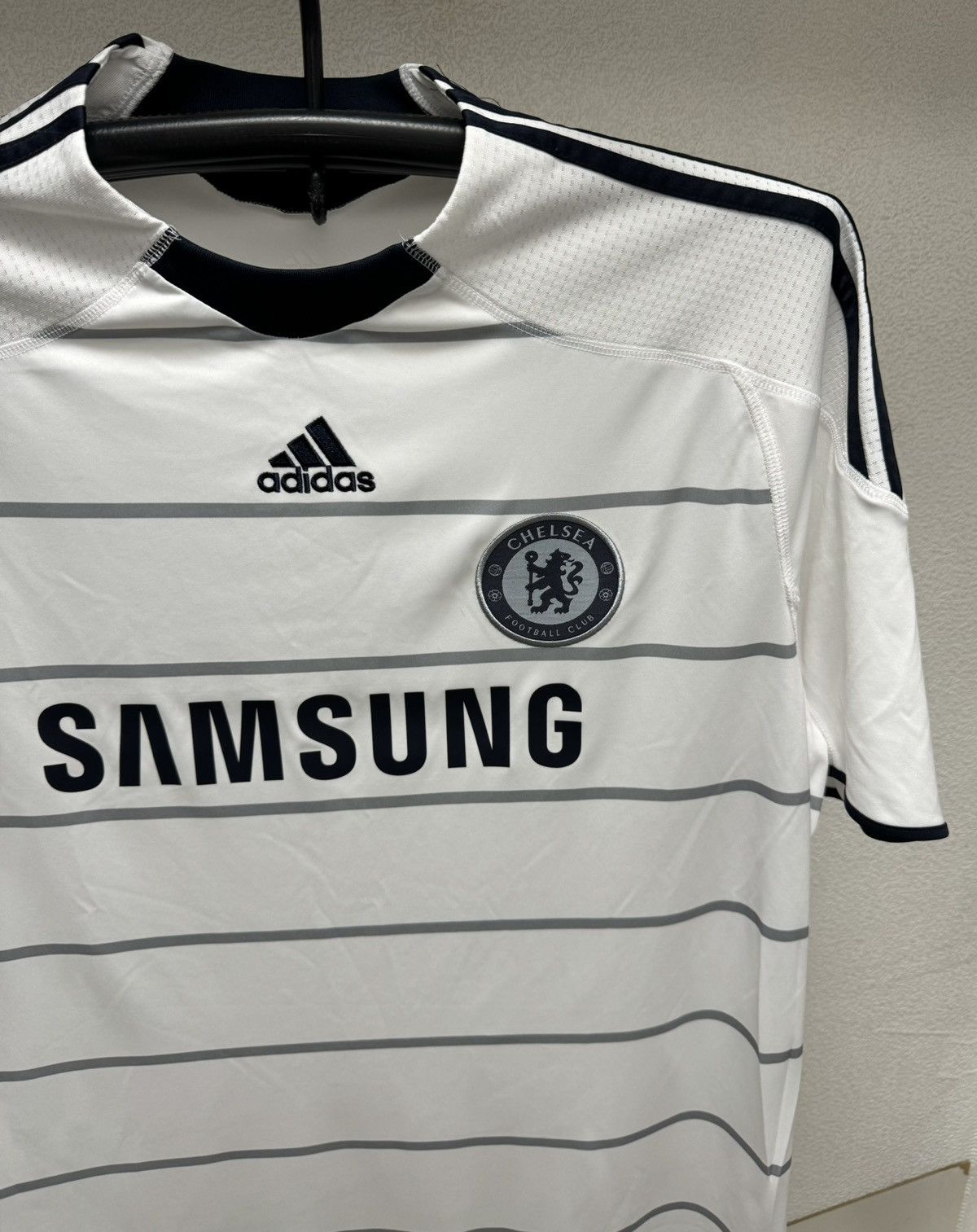 Adidas Chelsea adidas third soccer jersey 2009/10 3d Xl white Size US XL / EU 56 / 4 - 9 Thumbnail