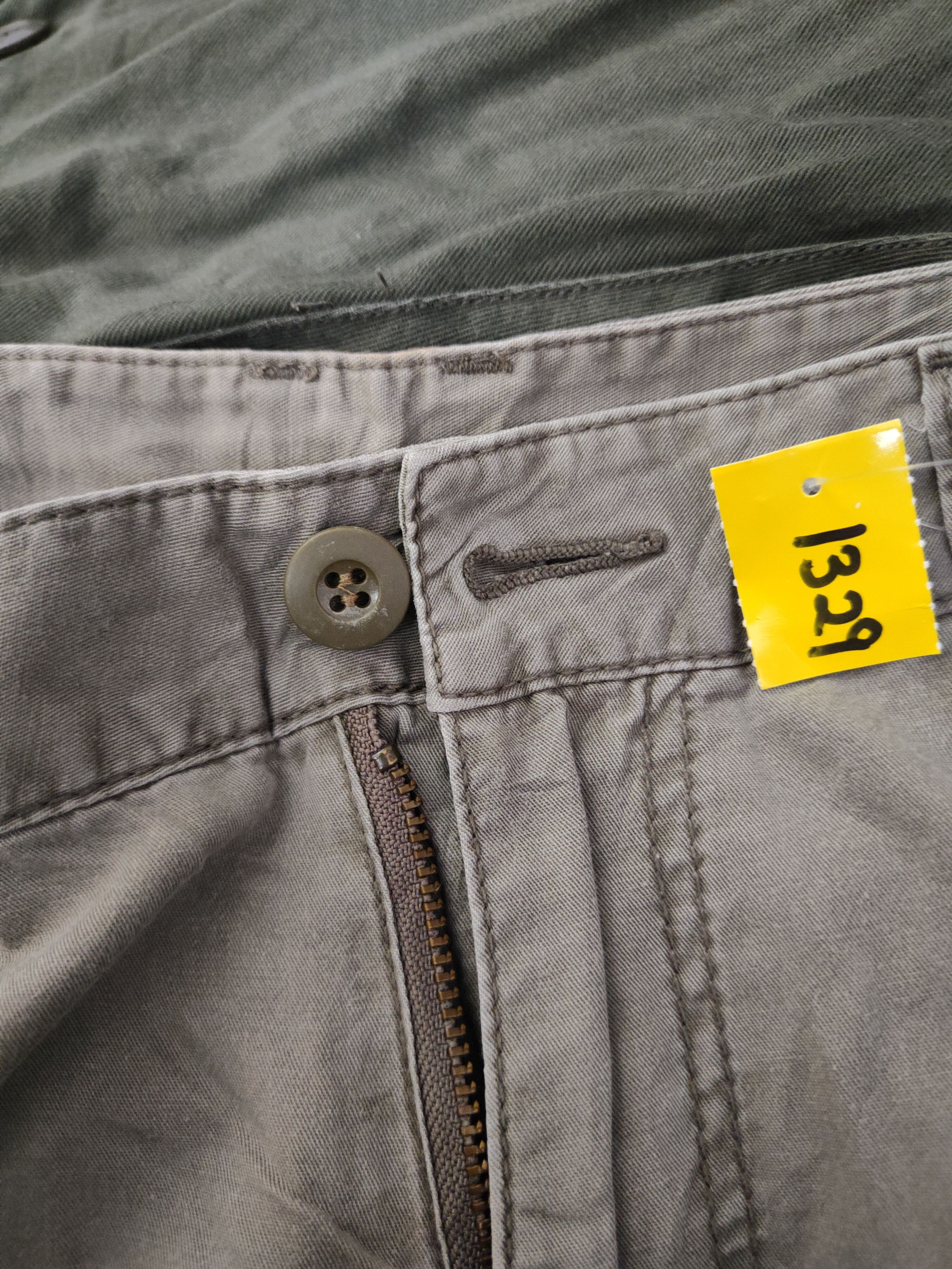Uniqlo DL Uniqlo Olive Faded Multipocket Tactical Cargo Pants #1329 Size US 30 / EU 46 - 15 Thumbnail
