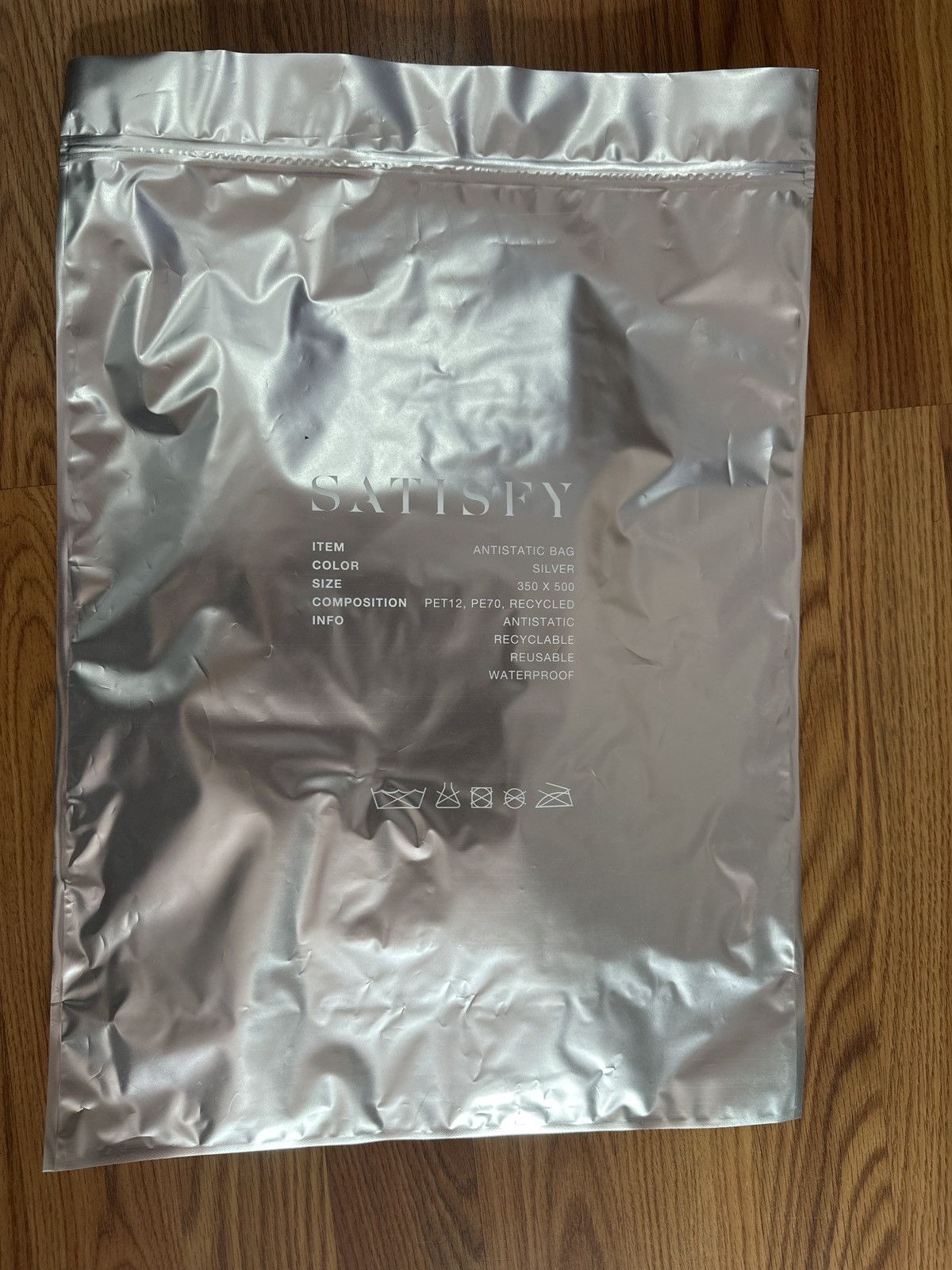 Satisfy Satisfy Half Tight 9” Size 4 Size US 36 / EU 52 - 7 Thumbnail
