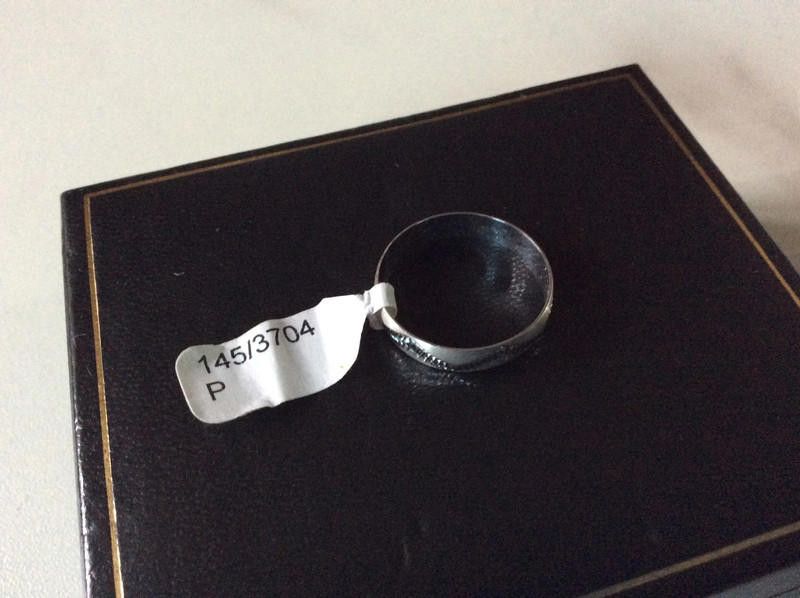 Designer 9ct white gold wedding ring Size P Size ONE SIZE - 3 Thumbnail
