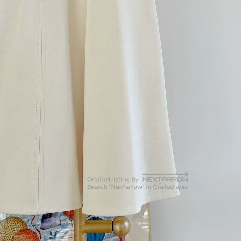 Hermes Beige pleated skirt