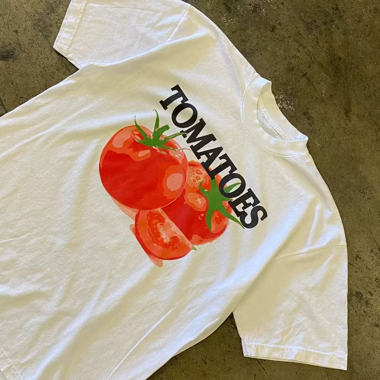 Japanese Brand White casual retro tomato print t-shirt Size US L / EU 52-54 / 3 - 2 Thumbnail