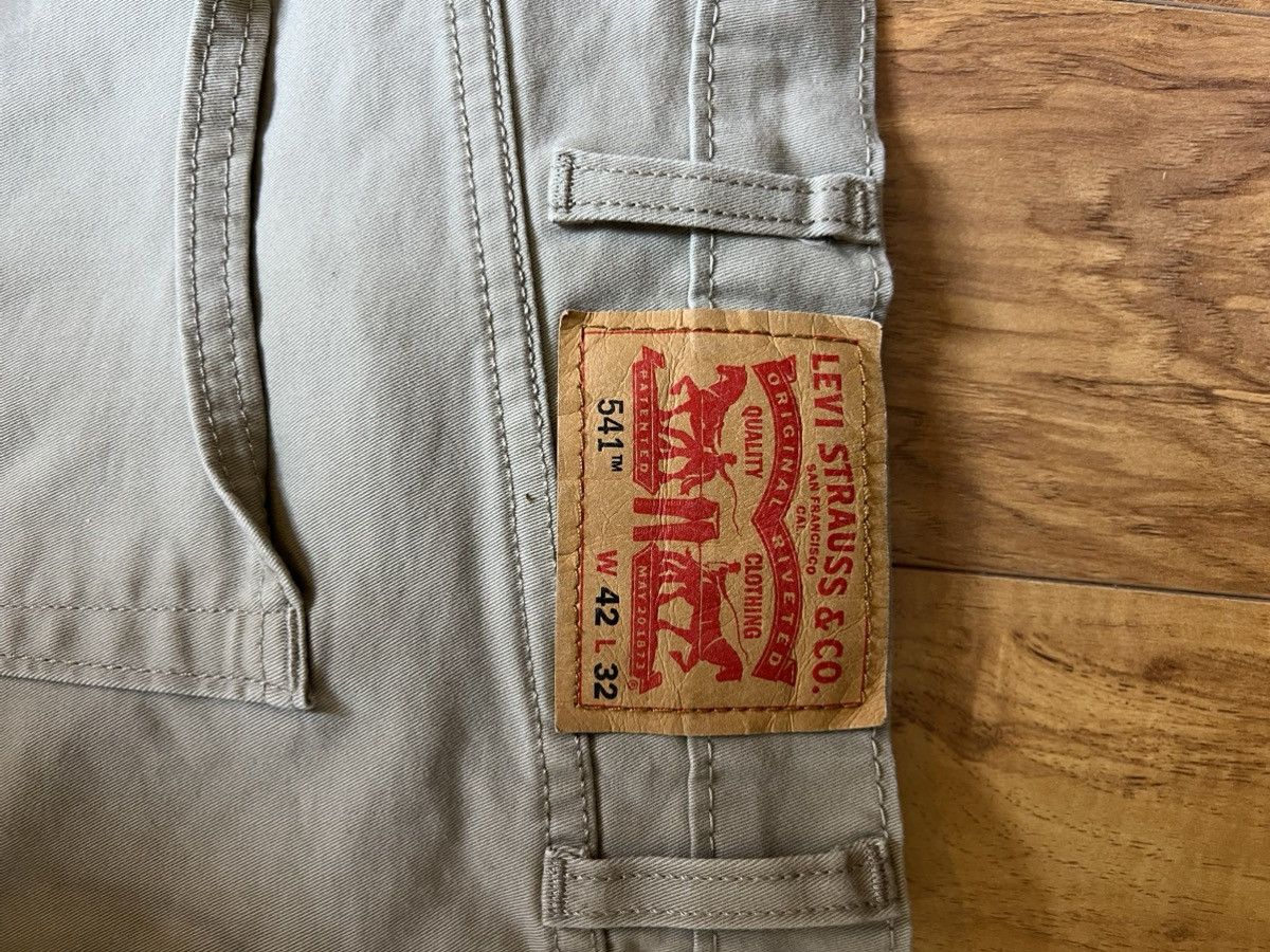 Levi's Levi’s Khaki Pants 42x32 Size US 42 / EU 58 - 3 Thumbnail
