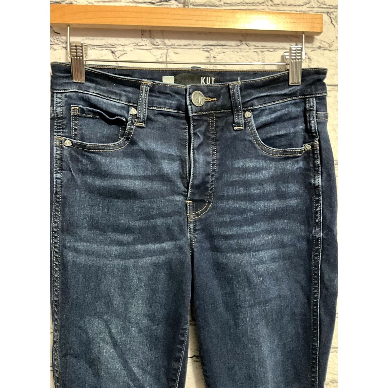 Vintage KUT from the Kloth Jeans Skinny Dark Wash Size 2 Women Regular 25x25.5 Button Closure Cotton Blend Denim Slim Inseam 25.5 Size 42" / US 20 - 4 Thumbnail
