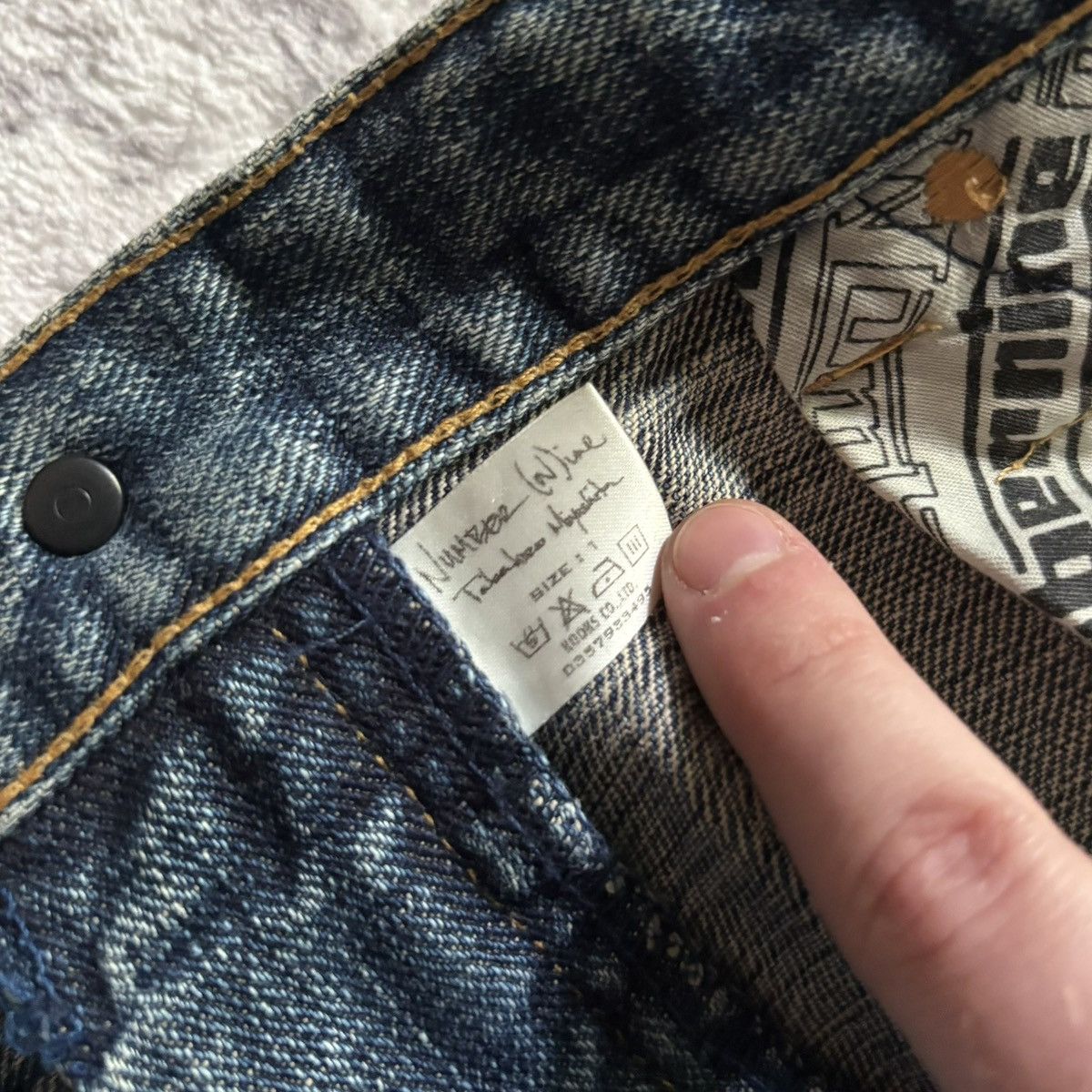 Number (N)ine Number (N)ine AW04 Give Peace a Chance Patchwork Jean Shorts Size US 31 - 10 Thumbnail