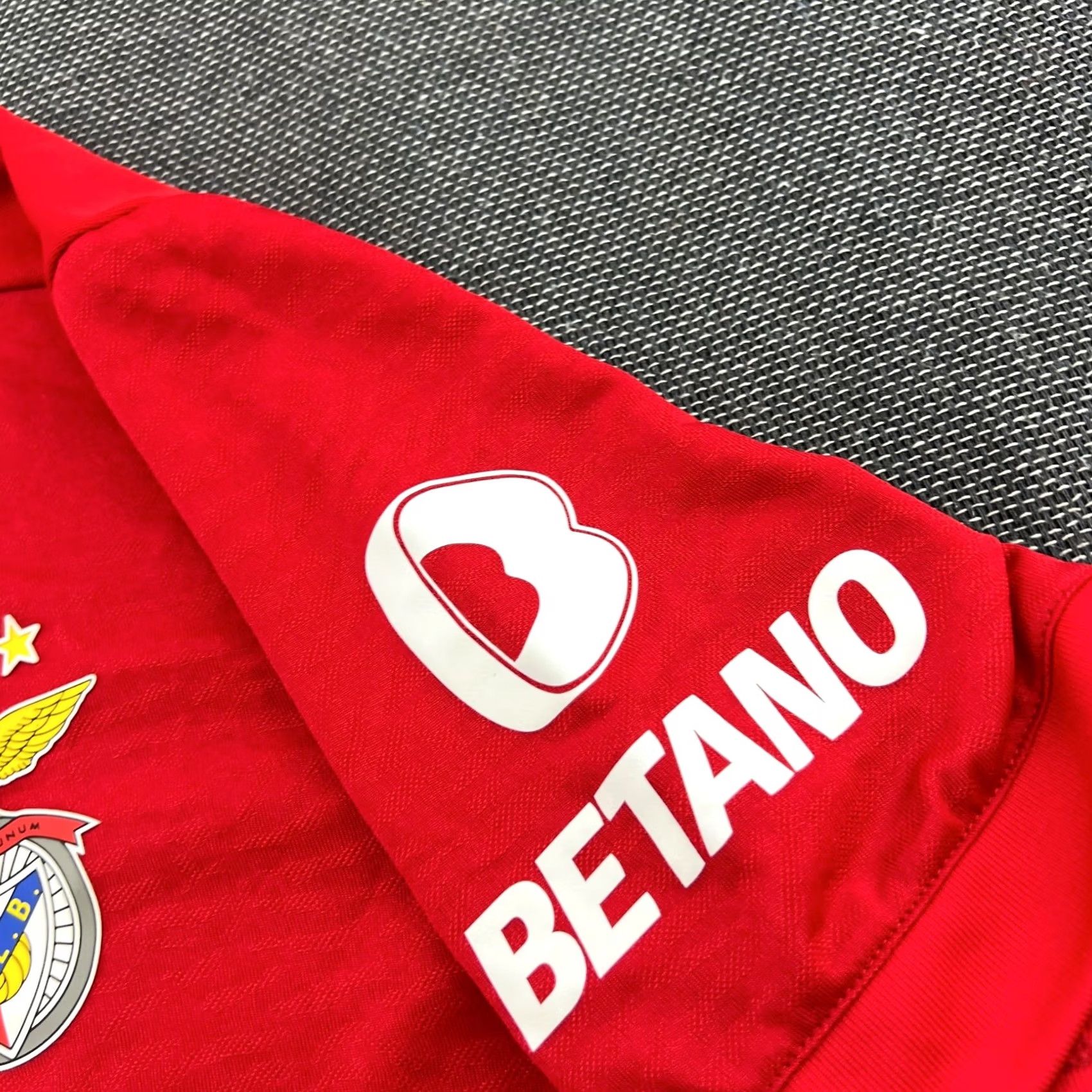 Vintage Benfica Jersey Mens Medium Red 2021 2022 Home Official Lucas Verissimo Da Silva Athletic Shirt T-Shirt Short Sleeve Size US M / EU 48-50 / 2 - 6 Thumbnail
