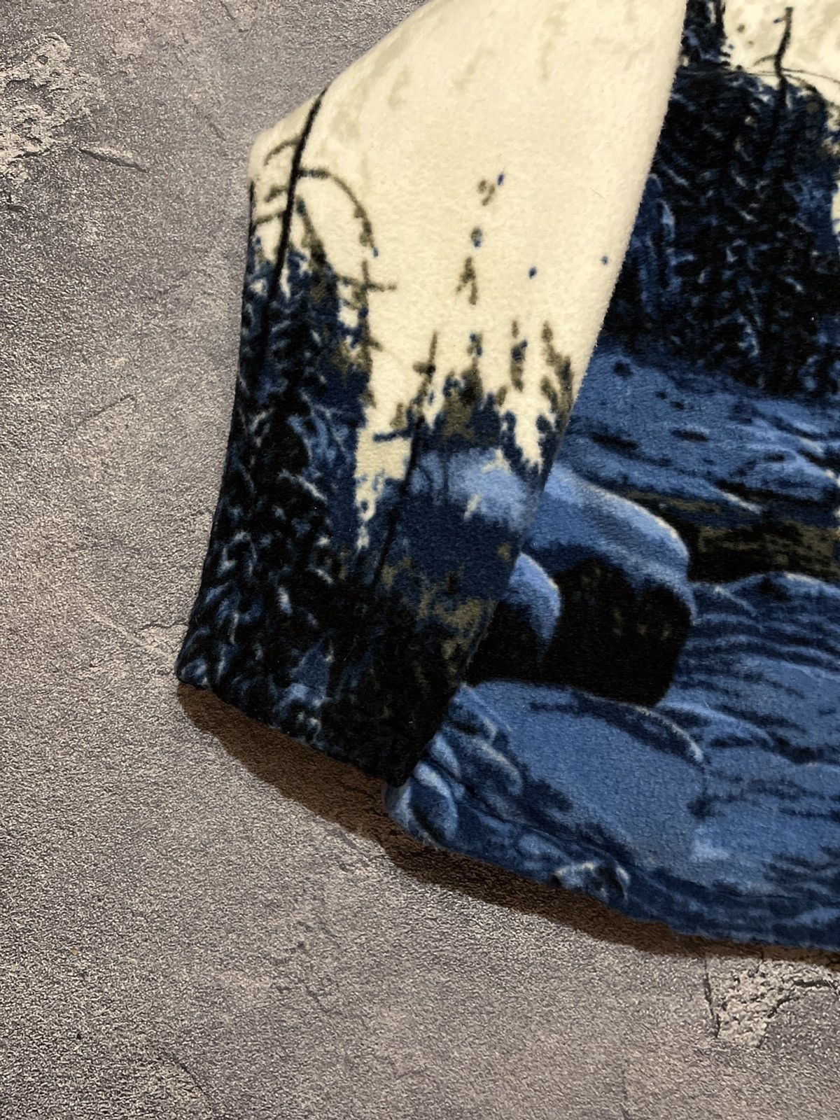 Vintage Vintage Wolf Fleece Jacket All Over Print Full Zip Size US S / EU 44-46 / 1 - 5 Thumbnail