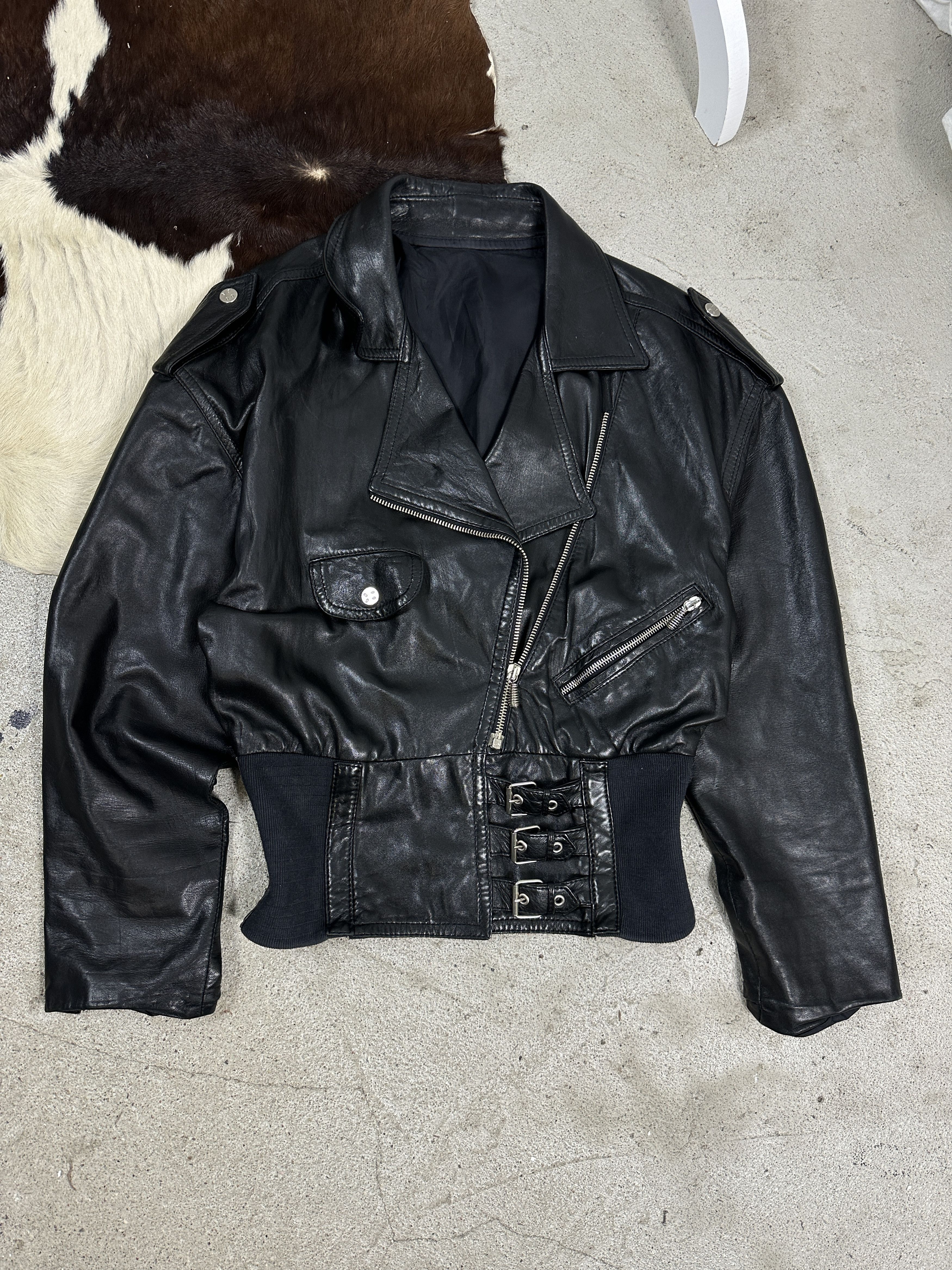 Vintage Vintage Avant Garde Biker Leather Jacket Made in Italy Size M / US 6-8 / IT 42-44 - 1 Thumbnail
