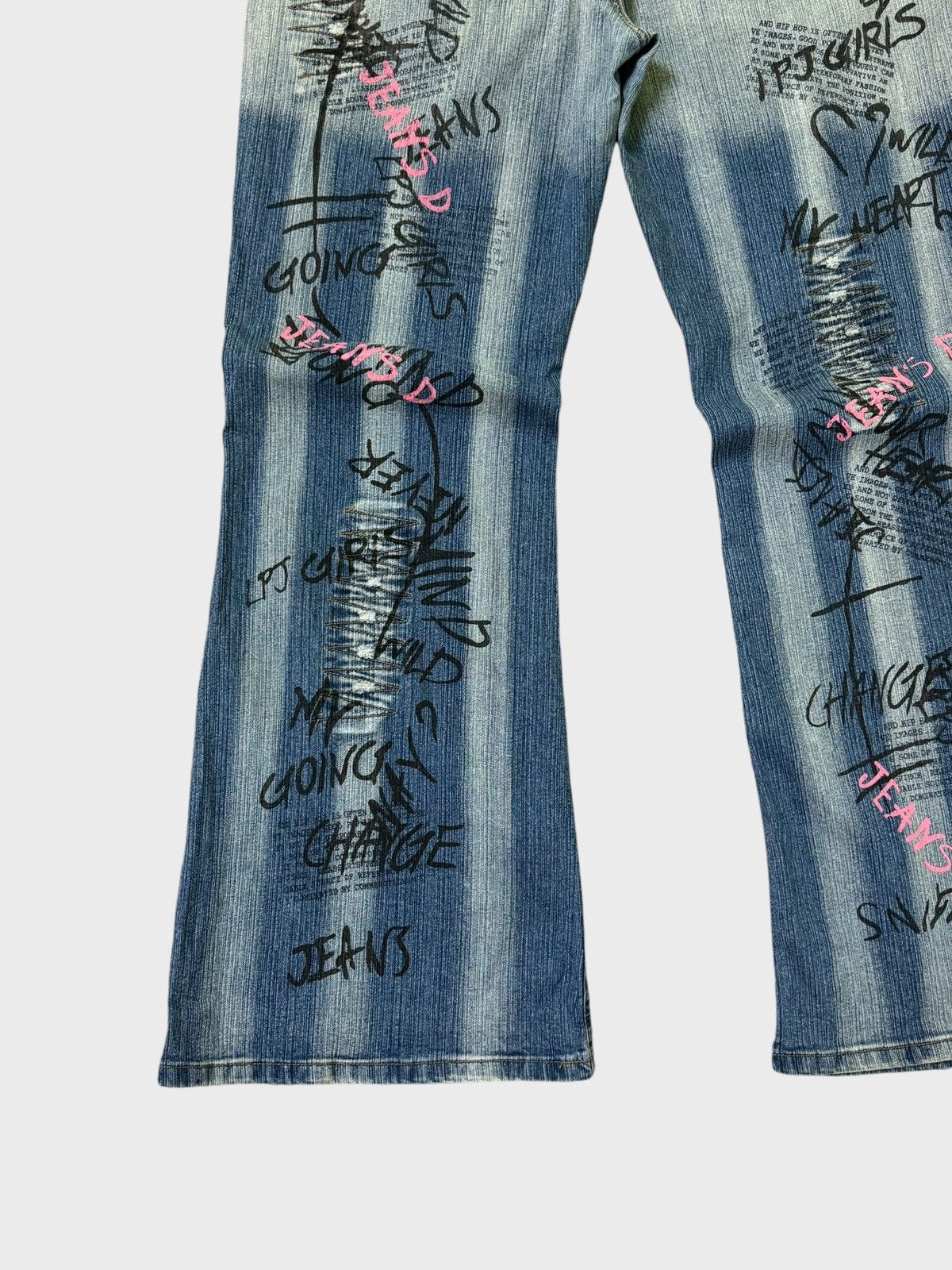 Hysteric Glamour FLARE DRAMA JEANS PRINTED DESIGN BOOT CUT STRETCHABLE JEANS Size US 34 / EU 50 - 16 Thumbnail