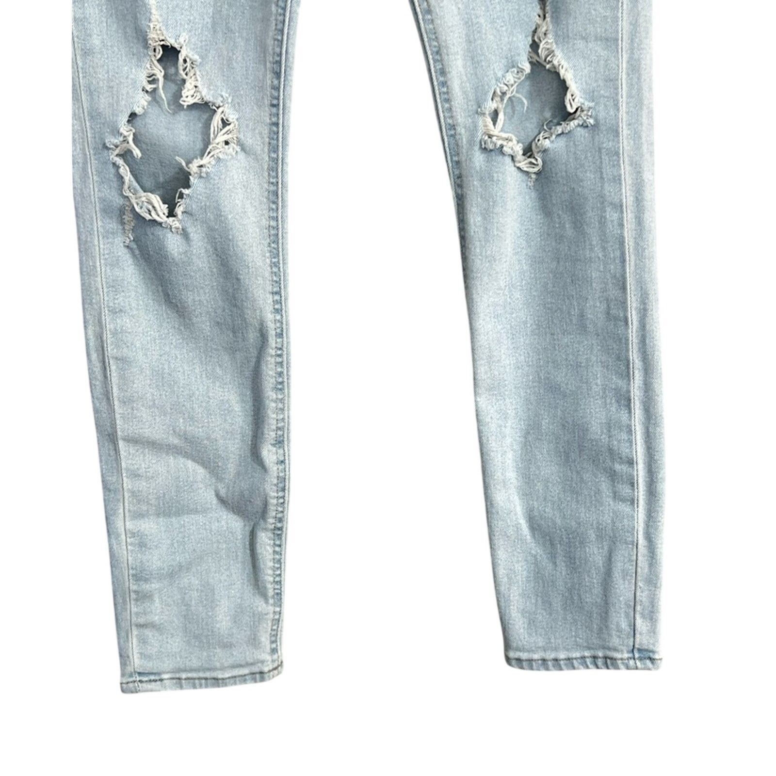 H&M H&M Ultra High Ankle Jeggings light wash distressed Size 8 Size 28" / US 6 / IT 42 - 3 Thumbnail