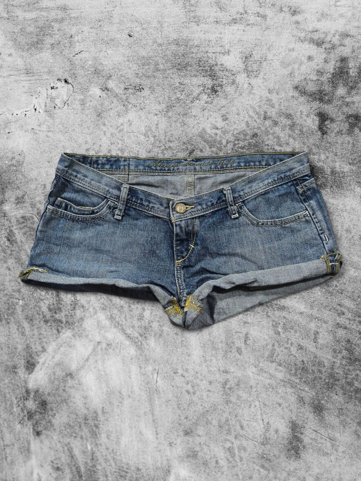 Abercrombie & Fitch super mini lowrise micro denim Abercrombie shorts Size 30" / US 8 / IT 44 - 3 Thumbnail