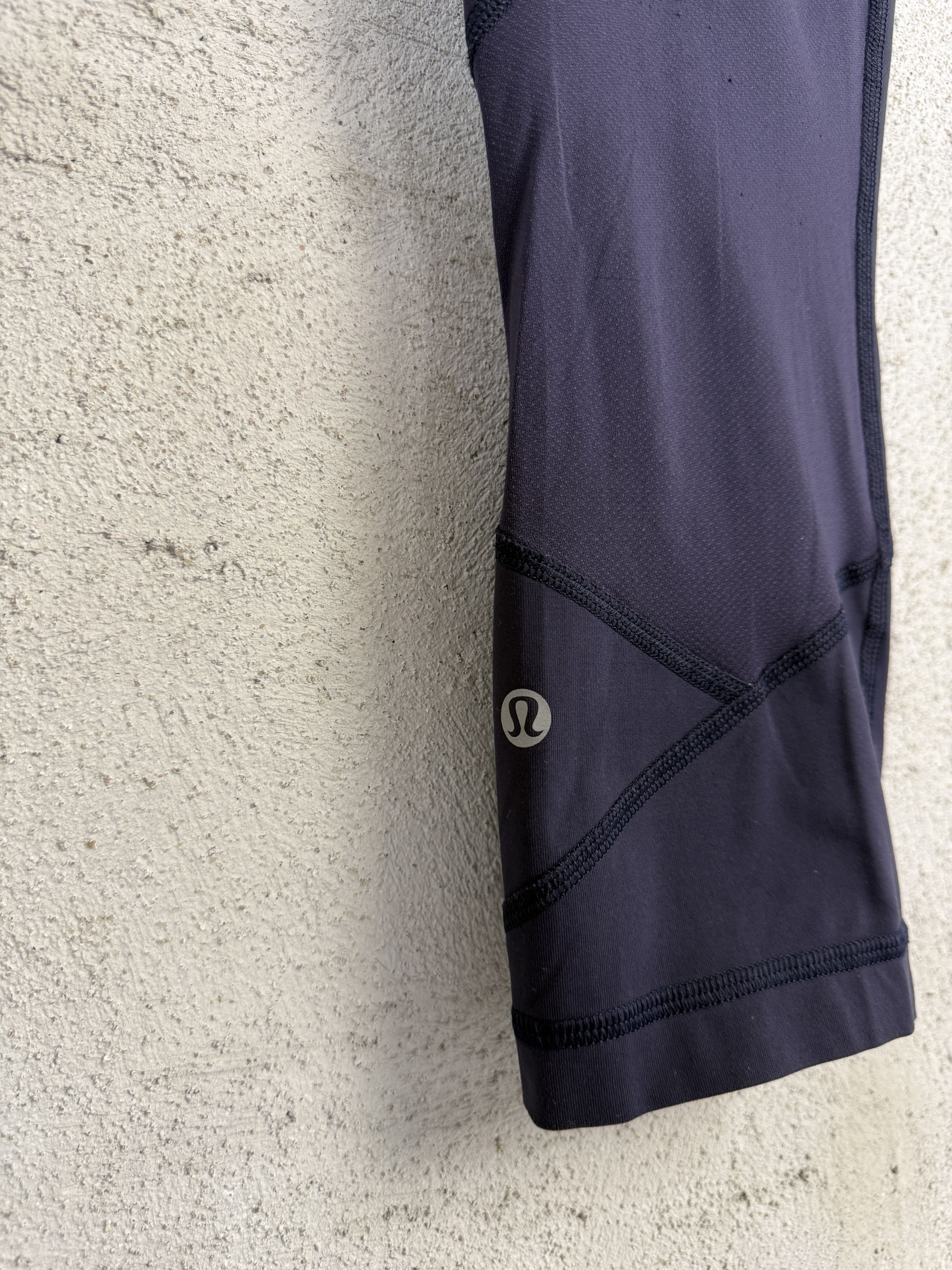 Lululemon Lululemon leggings sport gym yoga pilates Size 30" / US 8 / IT 44 - 3 Thumbnail