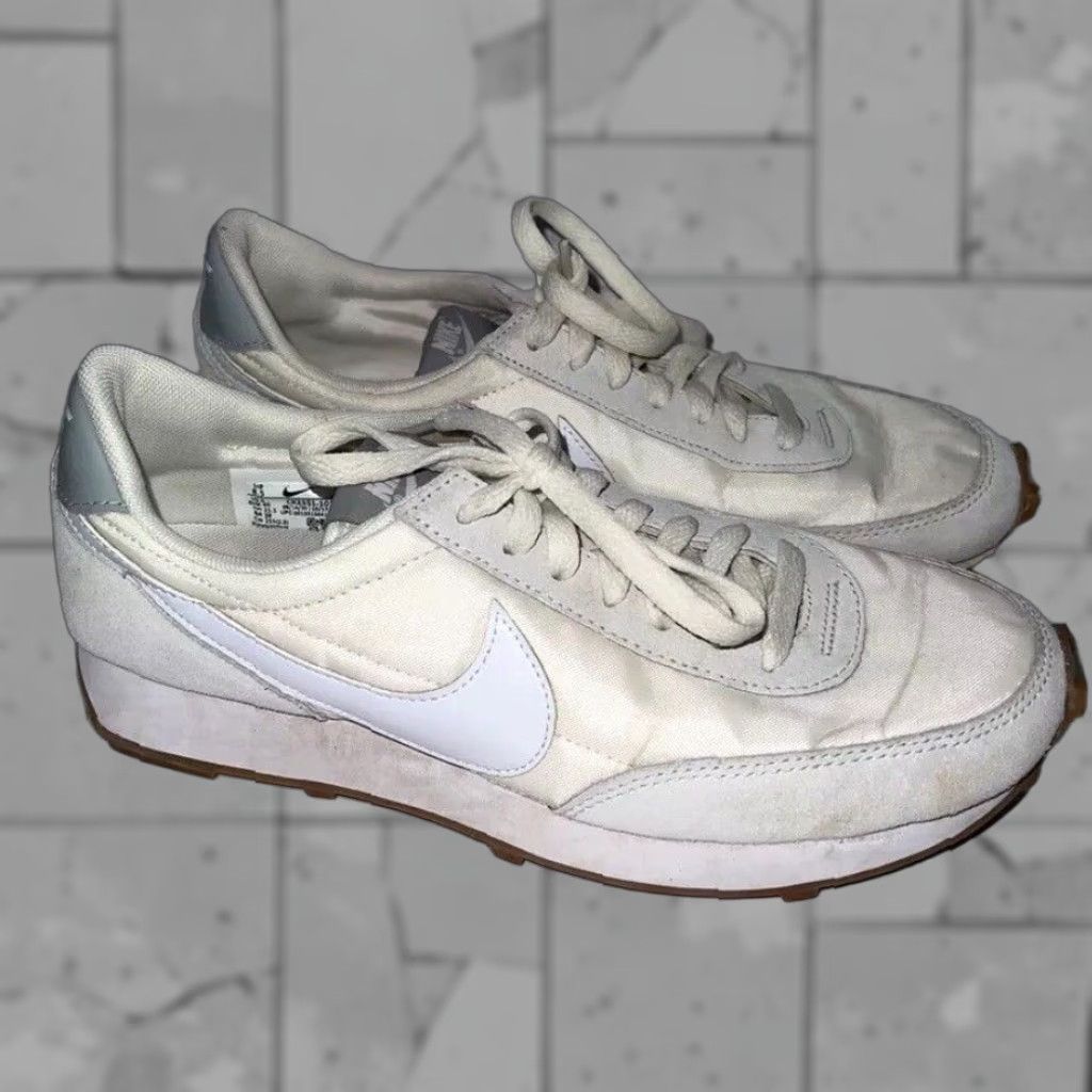 Nike Nike Dbreak DayBreak Women 8.5 Lifestyle CK2351-101 Casual Sneakers Womens Medium Brown 90s Style Size ONE SIZE - 1 Thumbnail