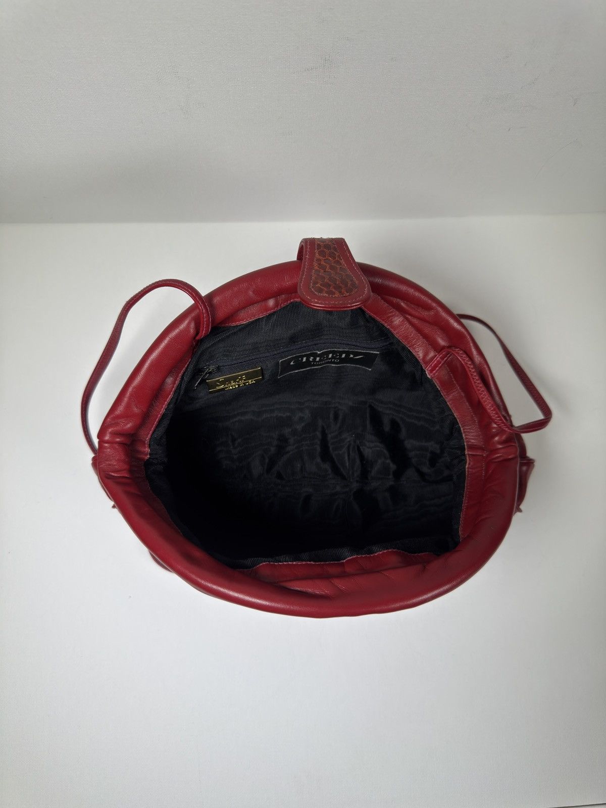 SHAREEF 1980s Sharif handbag, Made in the USA, Burgandy leather Size ONE SIZE - 8 Thumbnail