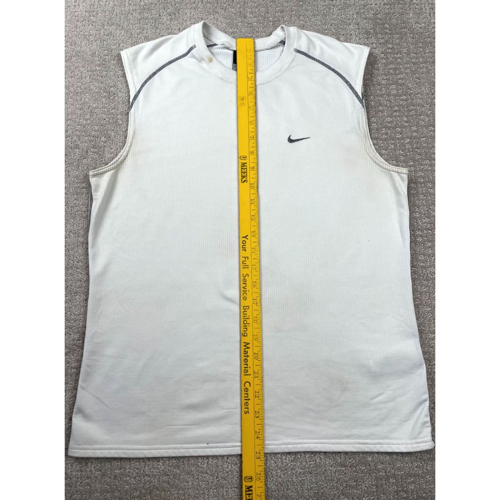 Nike VINTAGE Nike Tank Top Mens Small White Sphere Dry Short Sleeve Swoosh Active Y2K Size US S / EU 44-46 / 1 - 2 Thumbnail