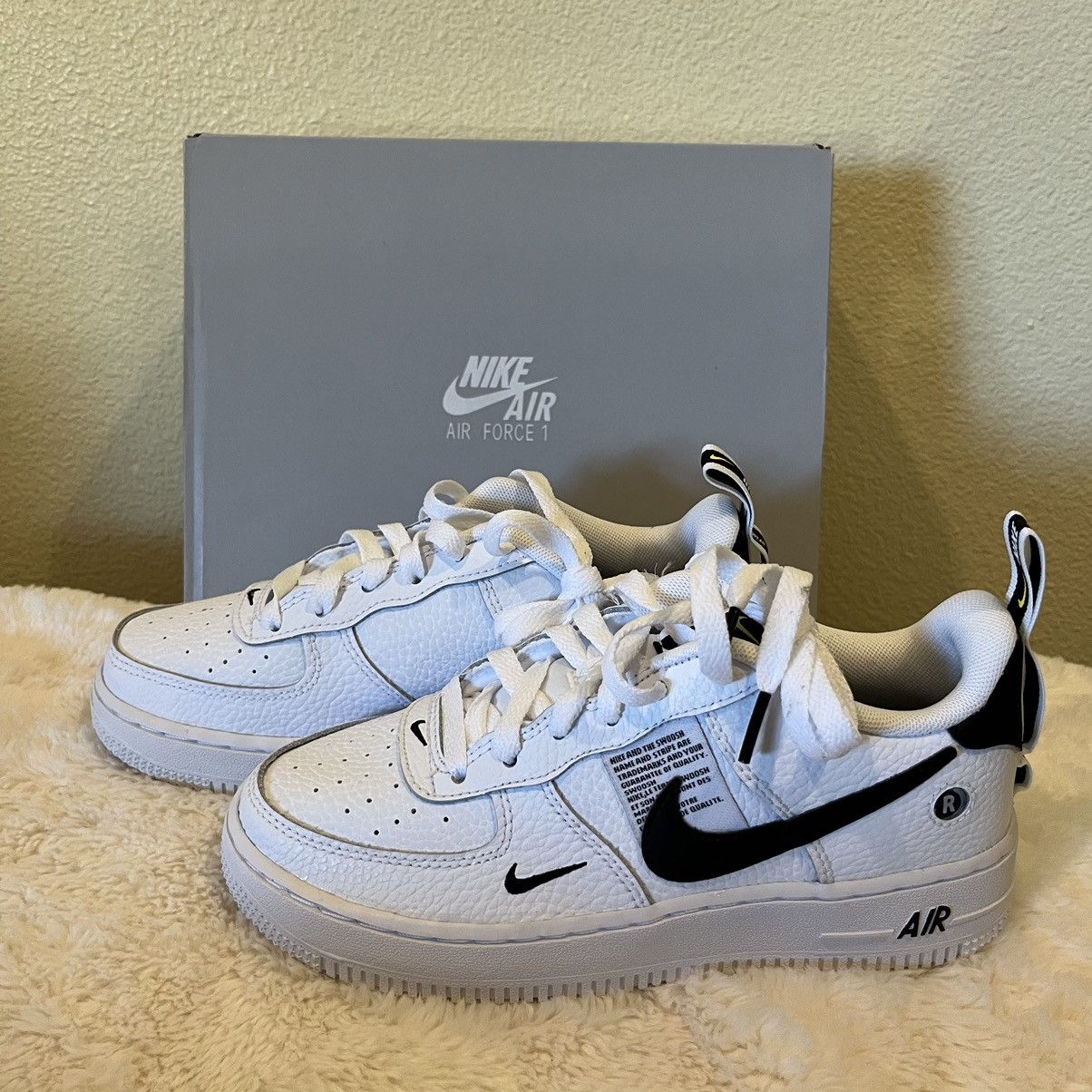 Nike Air Force 1 LV8 Utility GS Grailed