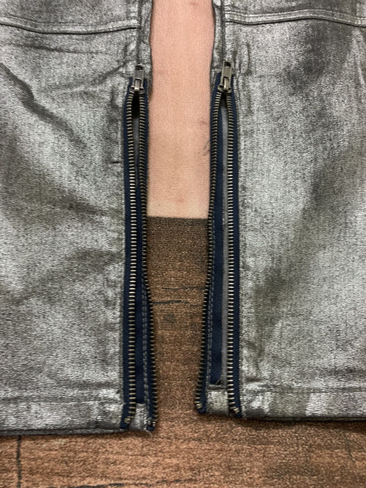BCBGeneration CRAZY gun metal y2k pant waxed style with zipper leg Size US 28 / EU 44 - 12 Thumbnail