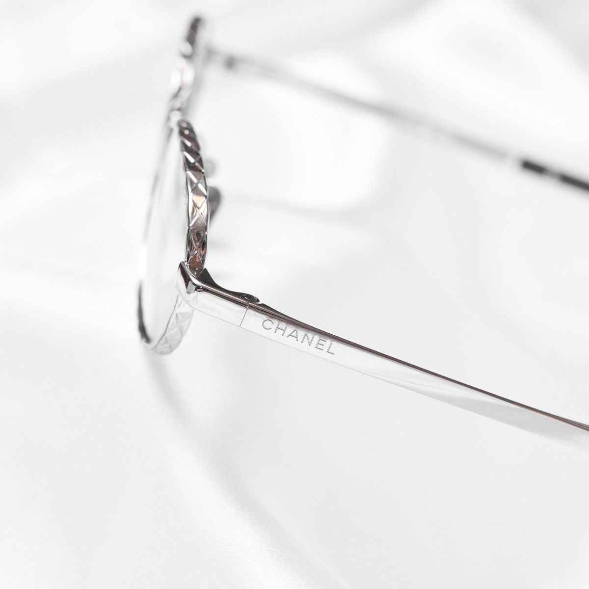 Chanel CHANEL 0CH2227S C450SG SUNGLASSES Size ONE SIZE - 3 Thumbnail