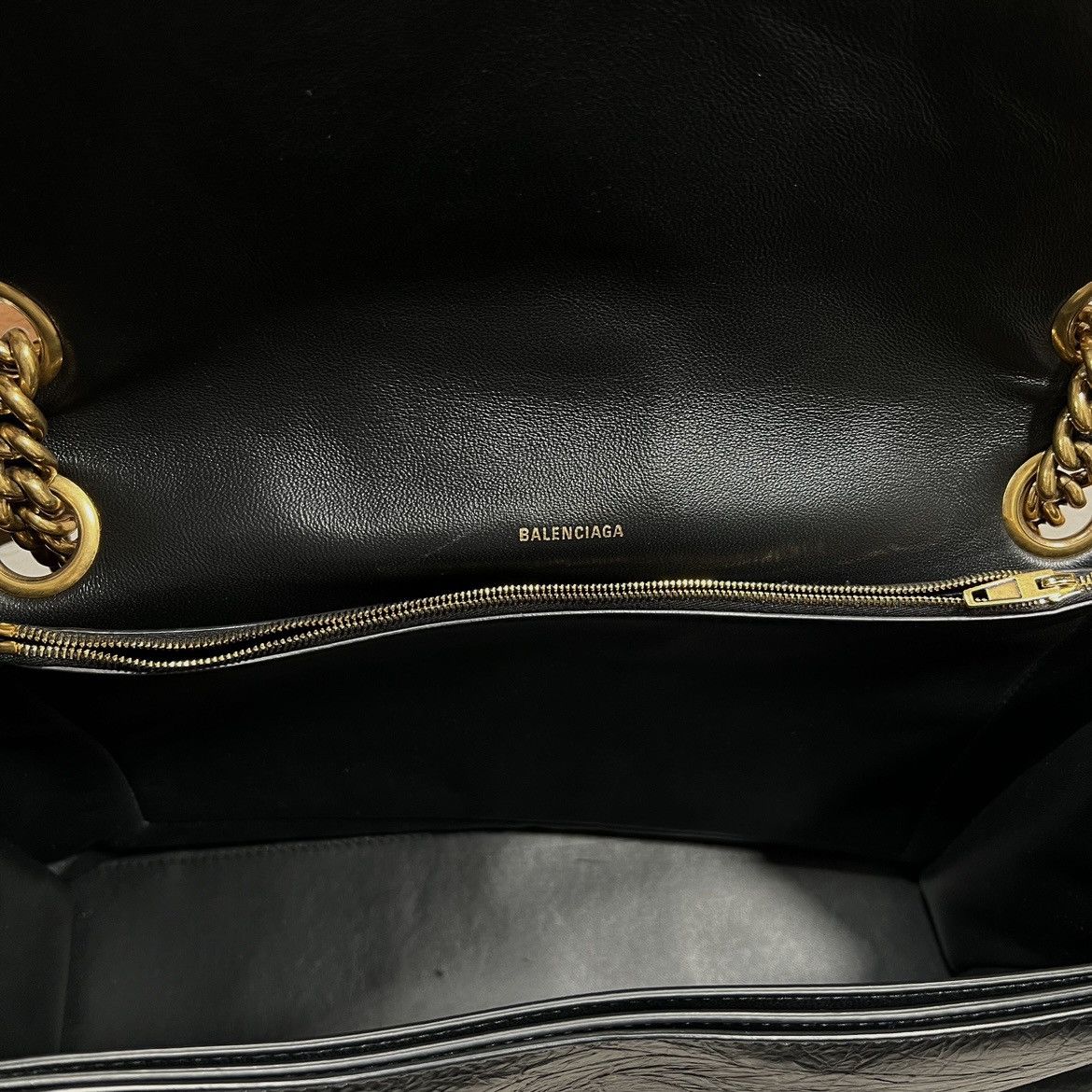Balenciaga Balenciaga Large Crush Chain Bag Size ONE SIZE - 8 Thumbnail