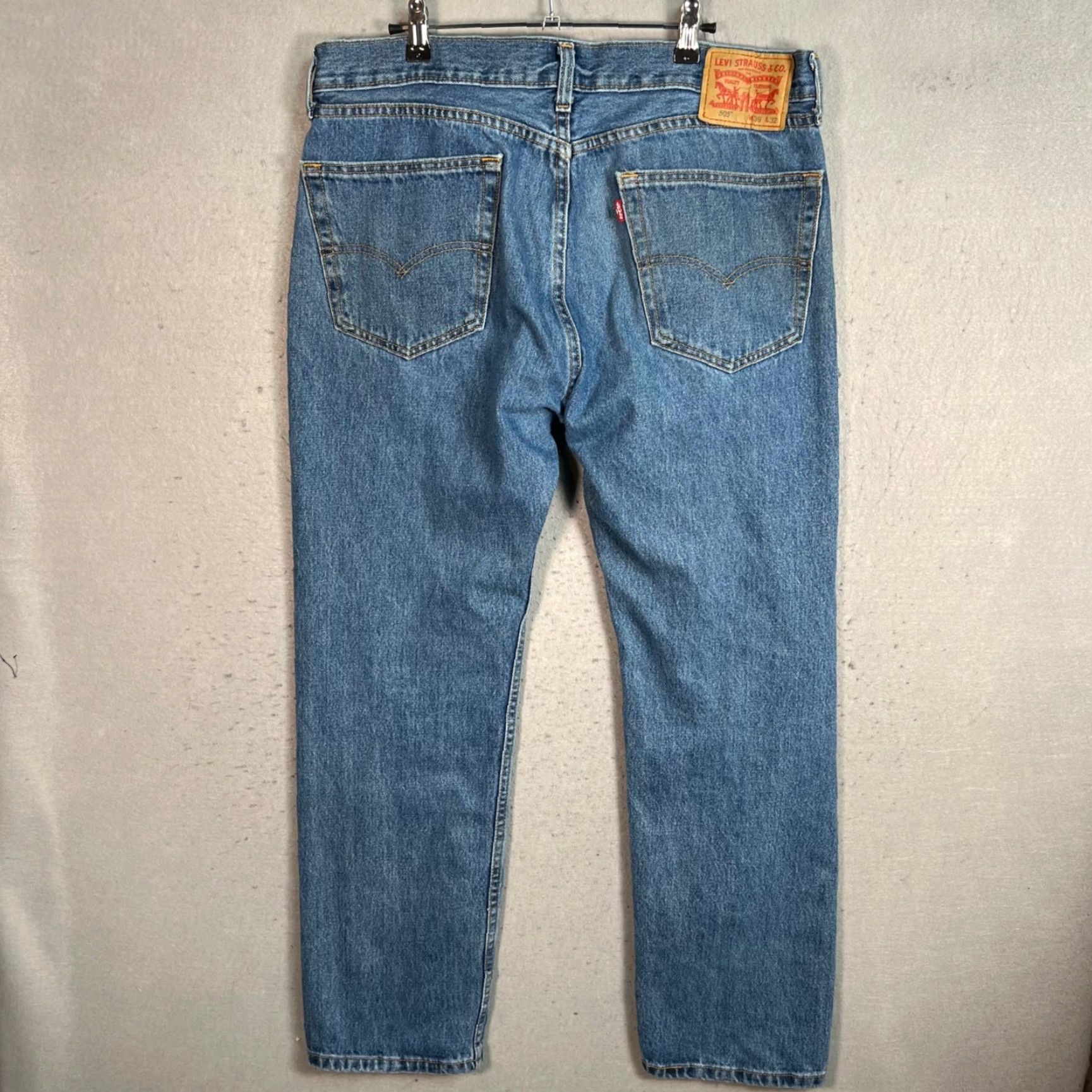 Levi's VINTAGE Levi's Jeans Regular 505 Men's Jeans Adult Medium Blue 36x32 Denim 5-Pocket Modern Classic Men’s Jeans Size US 36 / EU 52 - 2 Thumbnail