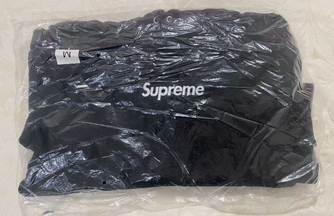 Supreme Supreme fw16 black on black hooded sweatshirt hoodie Size US M / EU 48-50 / 2 - 1 Thumbnail