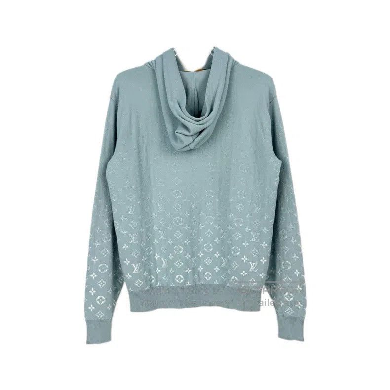 Louis Vuitton Louis Vuitton Light blue logo hooded sweater Size US S / EU 44-46 / 1 - 2 Thumbnail
