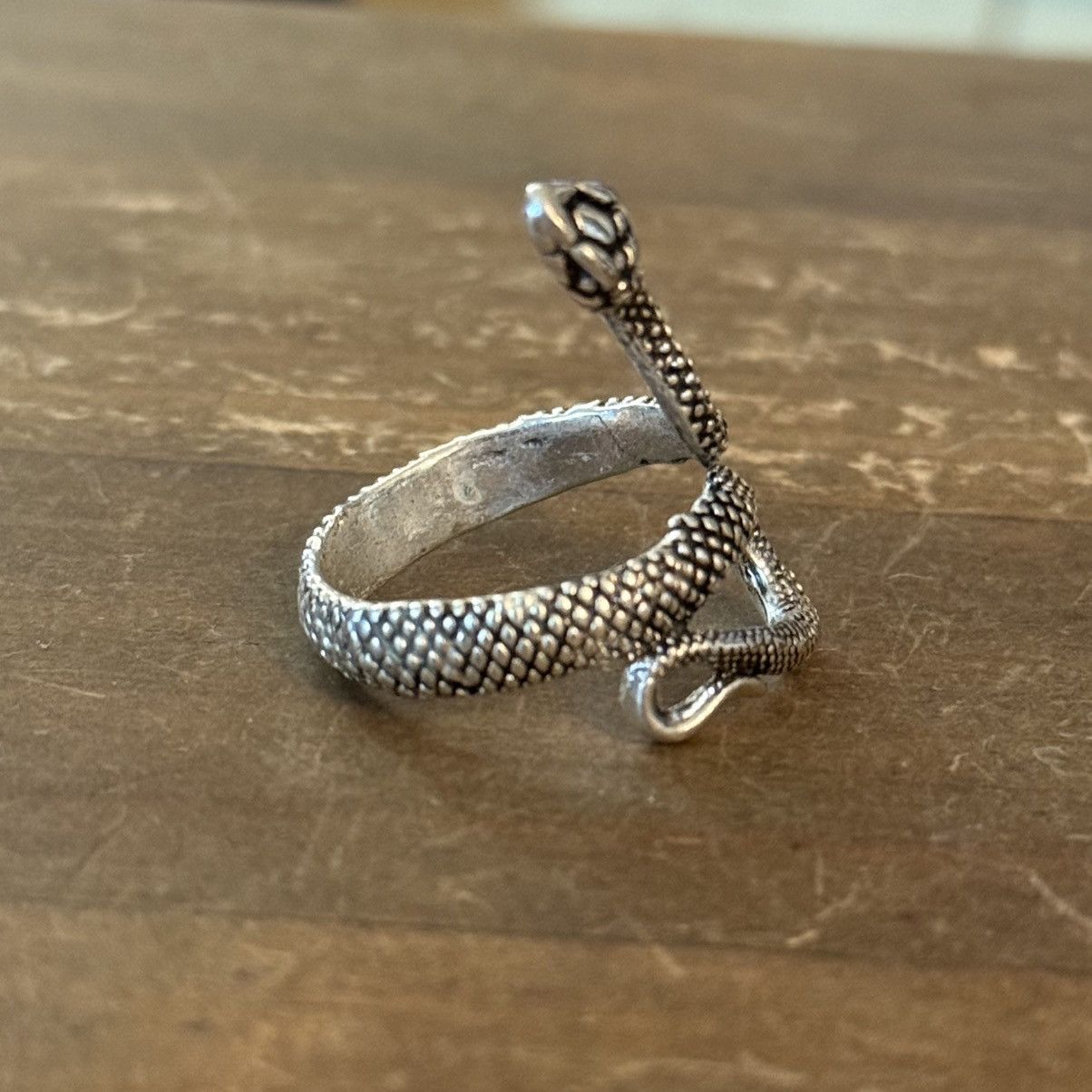 Other Silver tone slithering snake ring Size ONE SIZE - 7 Thumbnail