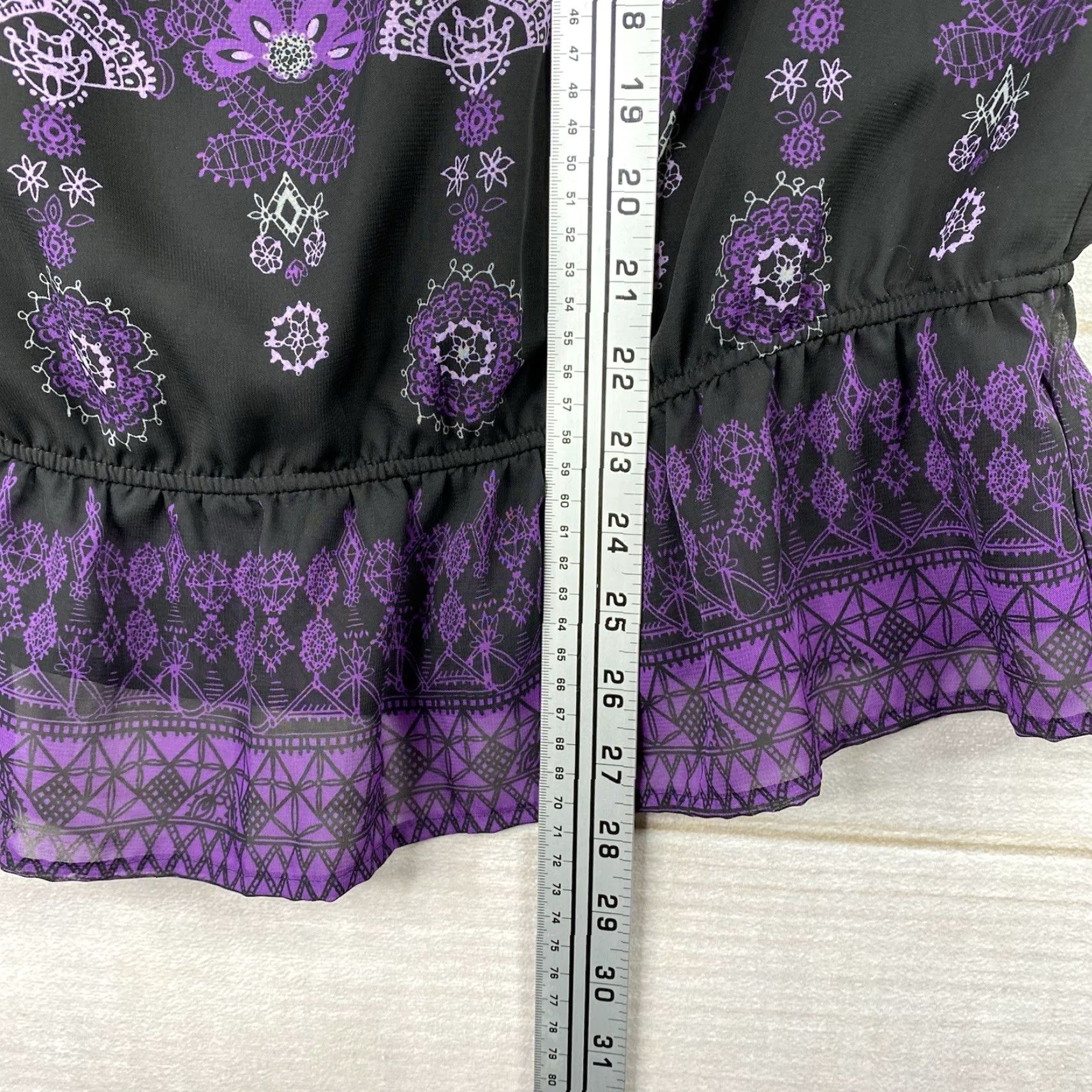 Vintage VINTAGE Apt 9 Womans Top Shirt L Black Purple Beaded Geometric 90s Fairy Bohemian Western Dressy Cap Sleeve Sleeveless Size L / US 10 / IT 46 - 4 Thumbnail