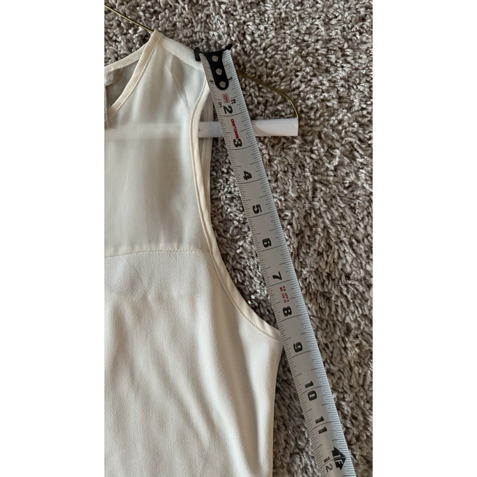 Banana Republic Banana Republic Sleeveless Ivory Blouse Sz S Size S / US 4 / IT 40 - 10 Thumbnail