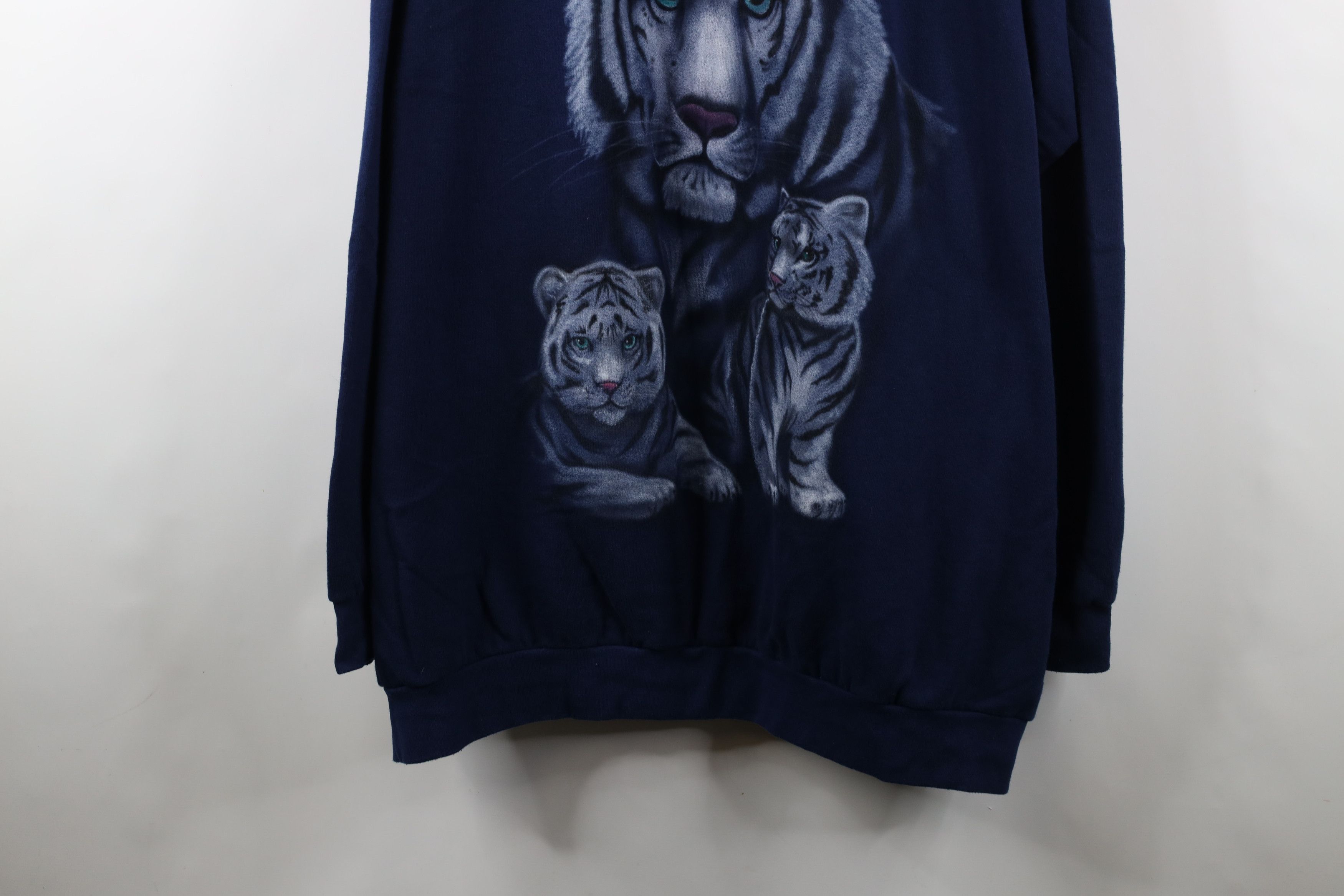 Vintage Vintage 90s Streetwear White Tiger Big Cat Sweatshirt Blue Size US XXL / EU 58 / 5 - 3 Thumbnail