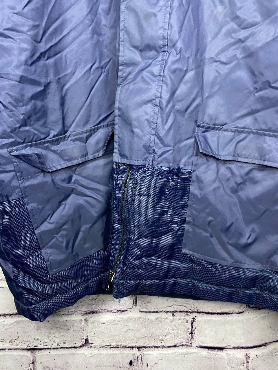 Nike Nike Vintage 90s Small Logo Blue Down Jacket Winter Parkas Size US L / EU 52-54 / 3 - 3 Thumbnail