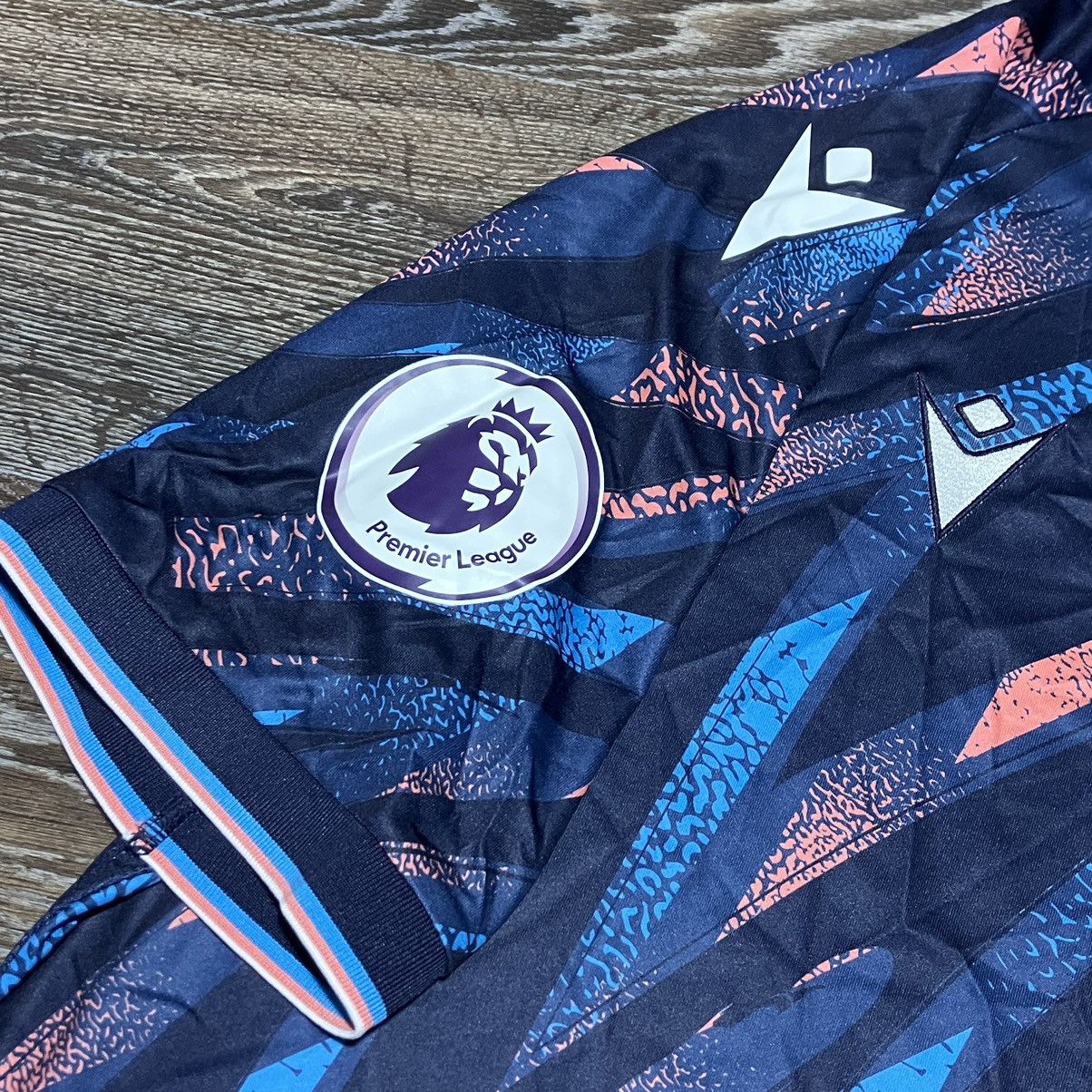 Macron Macron NOTTINGHAM FORREST 2022/23 EPL Third Kit Jersey Shirt Size US XL / EU 56 / 4 - 7 Thumbnail