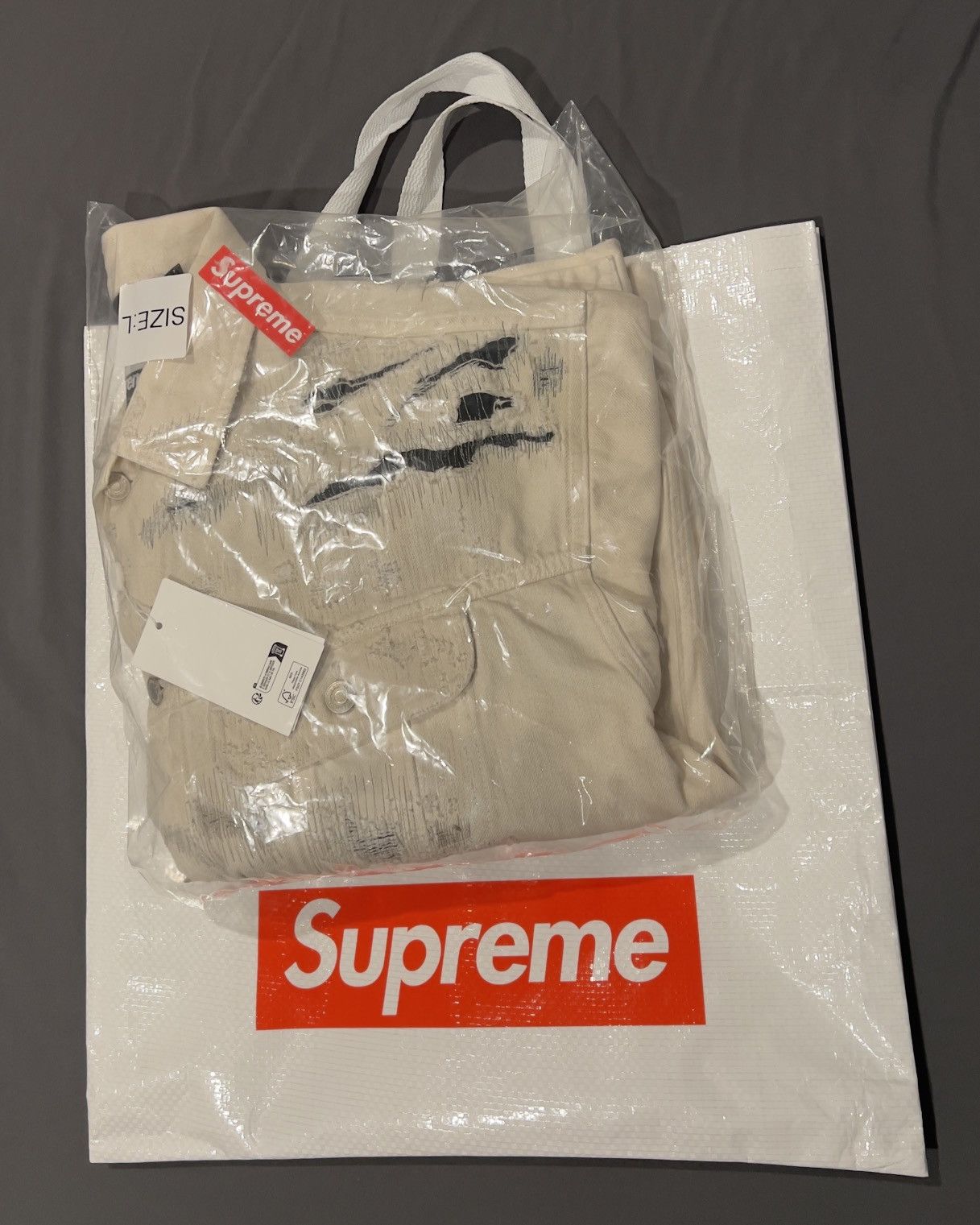 Maison Margiela × Supreme Supreme X MM6 Maison Margiela Denim Trucker Jacket Size US L / EU 52-54 / 3 - 7 Thumbnail