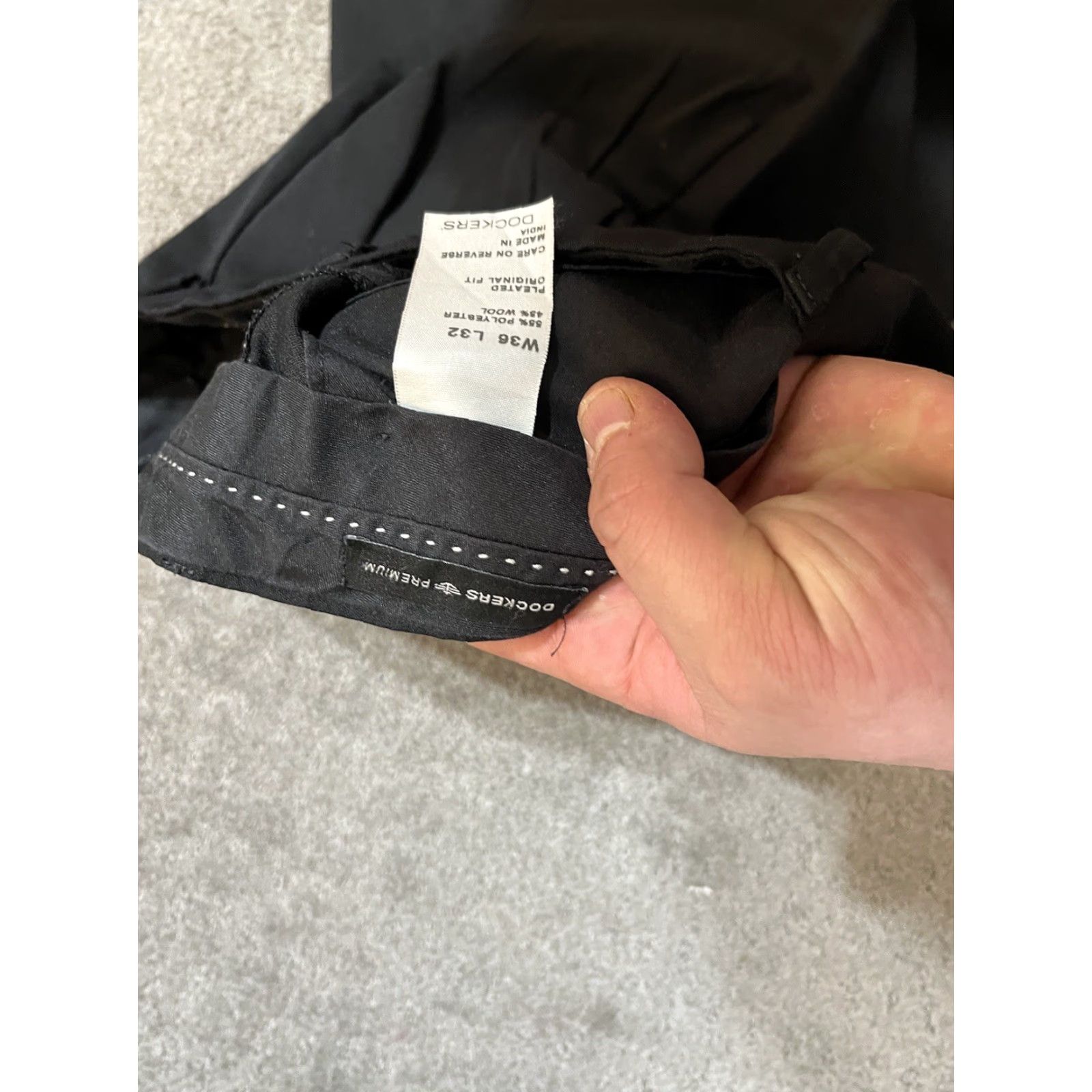 Dockers DOCKERS Premium Pleated Dress Black Pants 36x32 Relaxed Fit Polyester Wool Pants Men Regular 36 Black Pleated Straight 36x32 Dockers Premium Mens Size US 36 / EU 52 - 5 Thumbnail