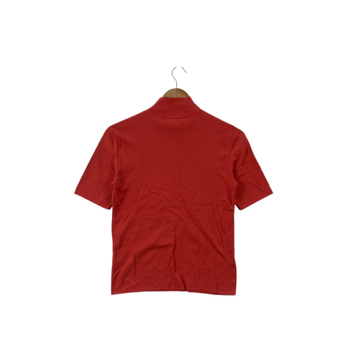 Lacoste Vintage LACOSTE FRANCE Minimalist Design Embossed Logo Tee Size S / US 4 / IT 40 - 6 Thumbnail