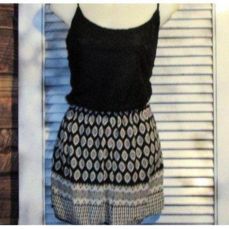 Other NWOT Three Pink Hearts Med Lace Romper Size M / US 6-8 / IT 42-44 - 2 Thumbnail