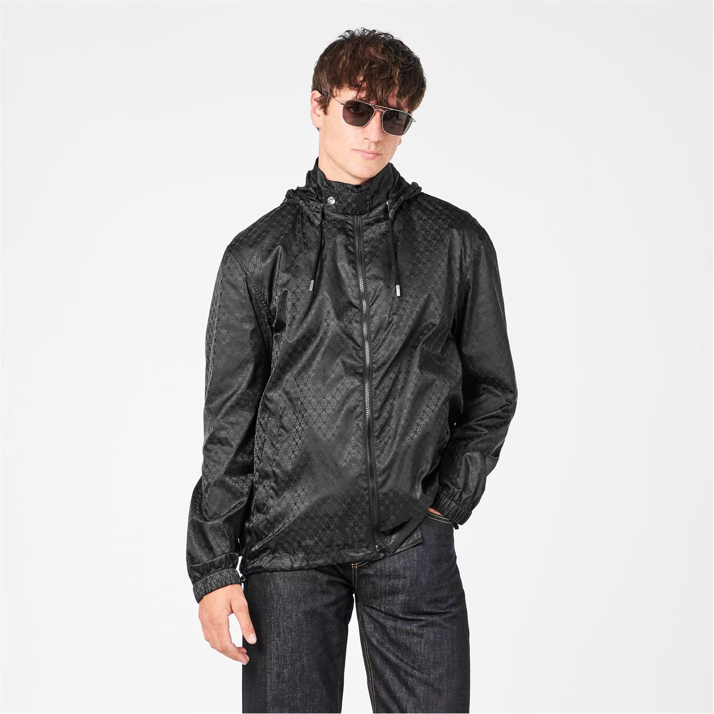 Alexander McQueen o1g2r1mq0326 Weather Resistant Windbreaker Jacket in Black Size US S / EU 44-46 / 1 - 3 Thumbnail