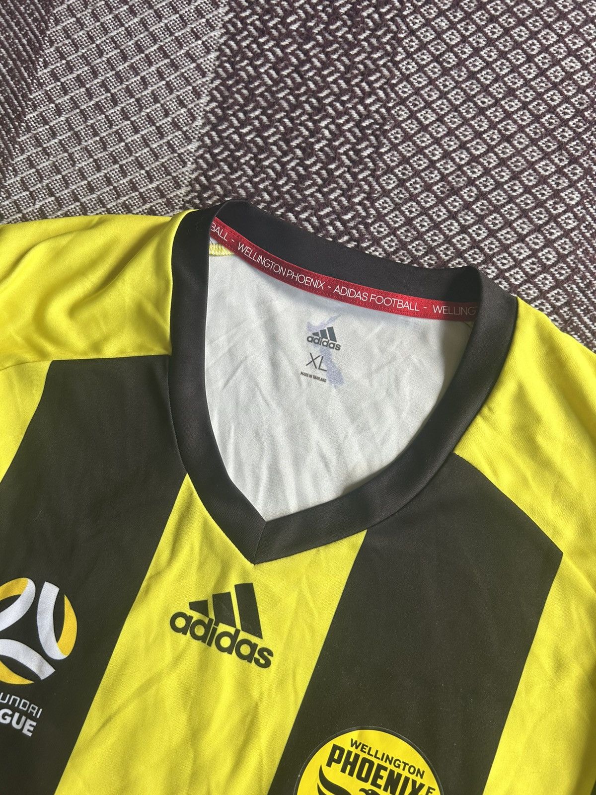 Adidas Wellington Phoenix Home Jersey Sportswear T-shirt Size M Size US XL / EU 56 / 4 - 6 Thumbnail