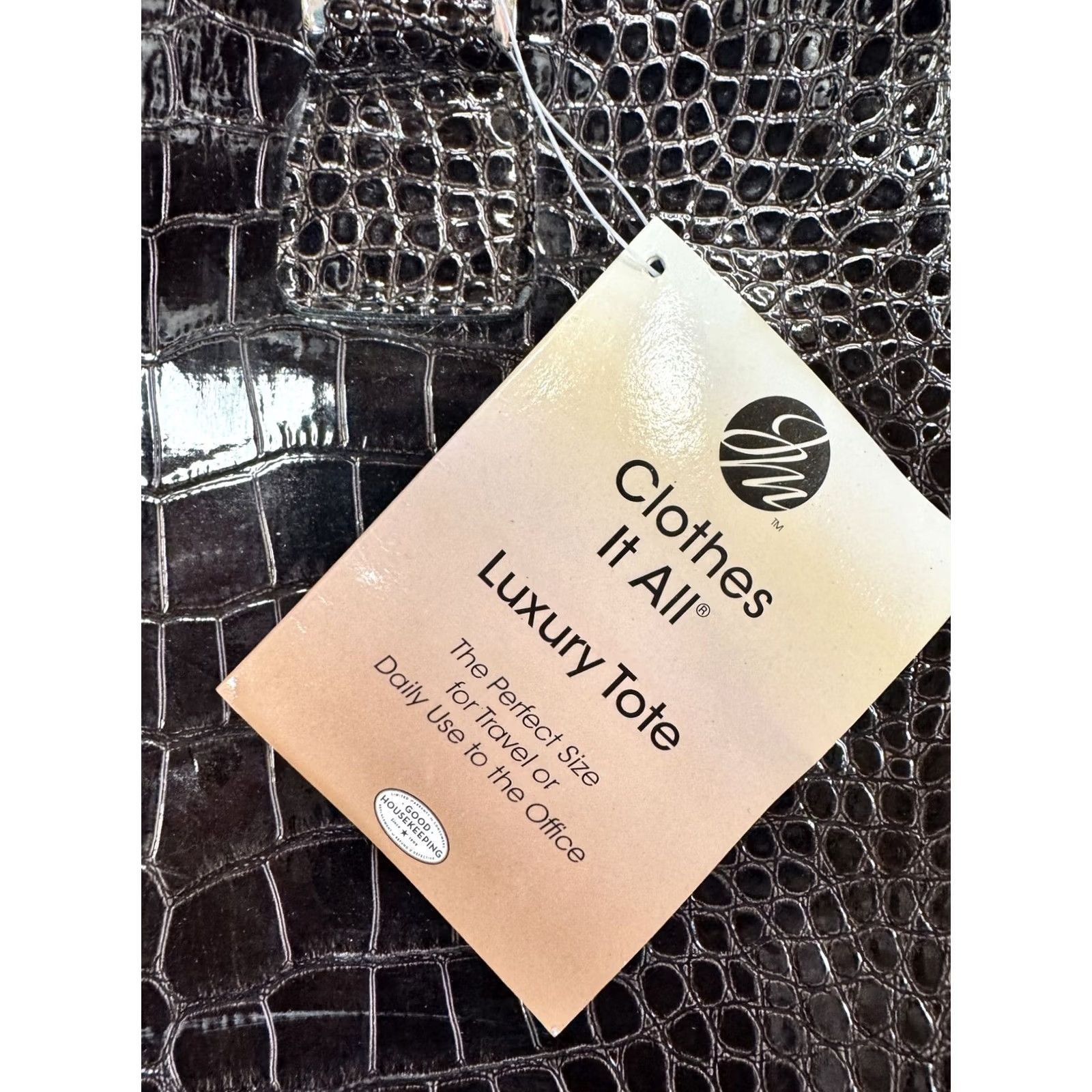 Crocs VINTAGE JM New York Luxury Tote Croc-embossed Faux Leather Black Bag NWT Size ONE SIZE - 2 Thumbnail