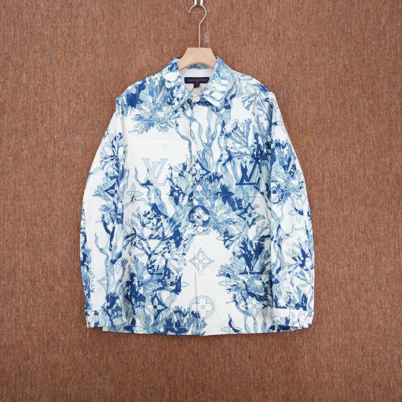 Louis Vuitton Louis Vuitton Retro Shirt m Men Size US M / EU 48-50 / 2 - 1 Thumbnail
