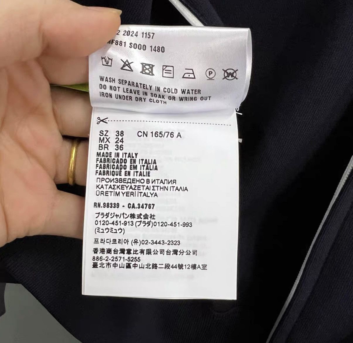 Miu Miu Miu Miu Navy Letter Logo Zip-Up Jacket J41 Size XS / US 0-2 / IT 36-38 - 5 Thumbnail