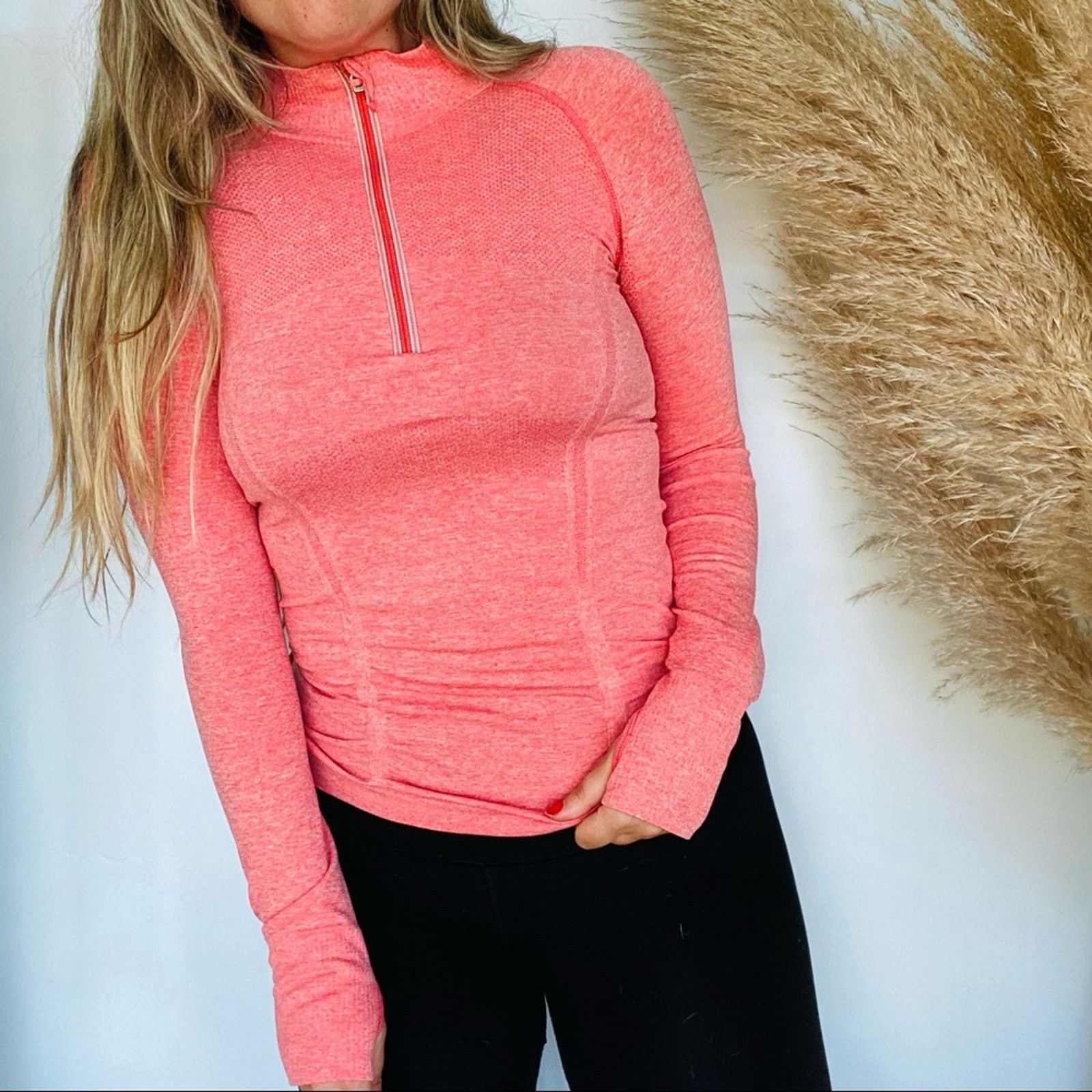Athleta ATHLETA Salmon Peach Long Sleeve Zip Sweater Shirt Jacket Size XS / US 0-2 / IT 36-38 - 2 Thumbnail