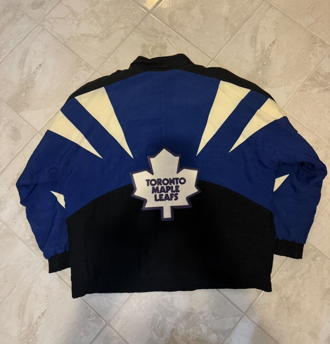 Apex One × NHL Maple leafs vintage jacket apex one XL Size US XL / EU 56 / 4 - 2 Thumbnail