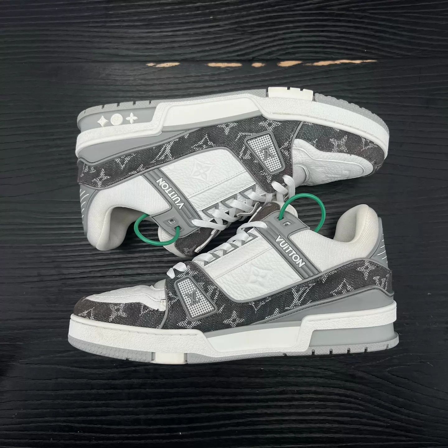 Louis Vuitton lv trainer grey & white denim 6 40 like new Size US 7 / EU 40 - 4 Thumbnail