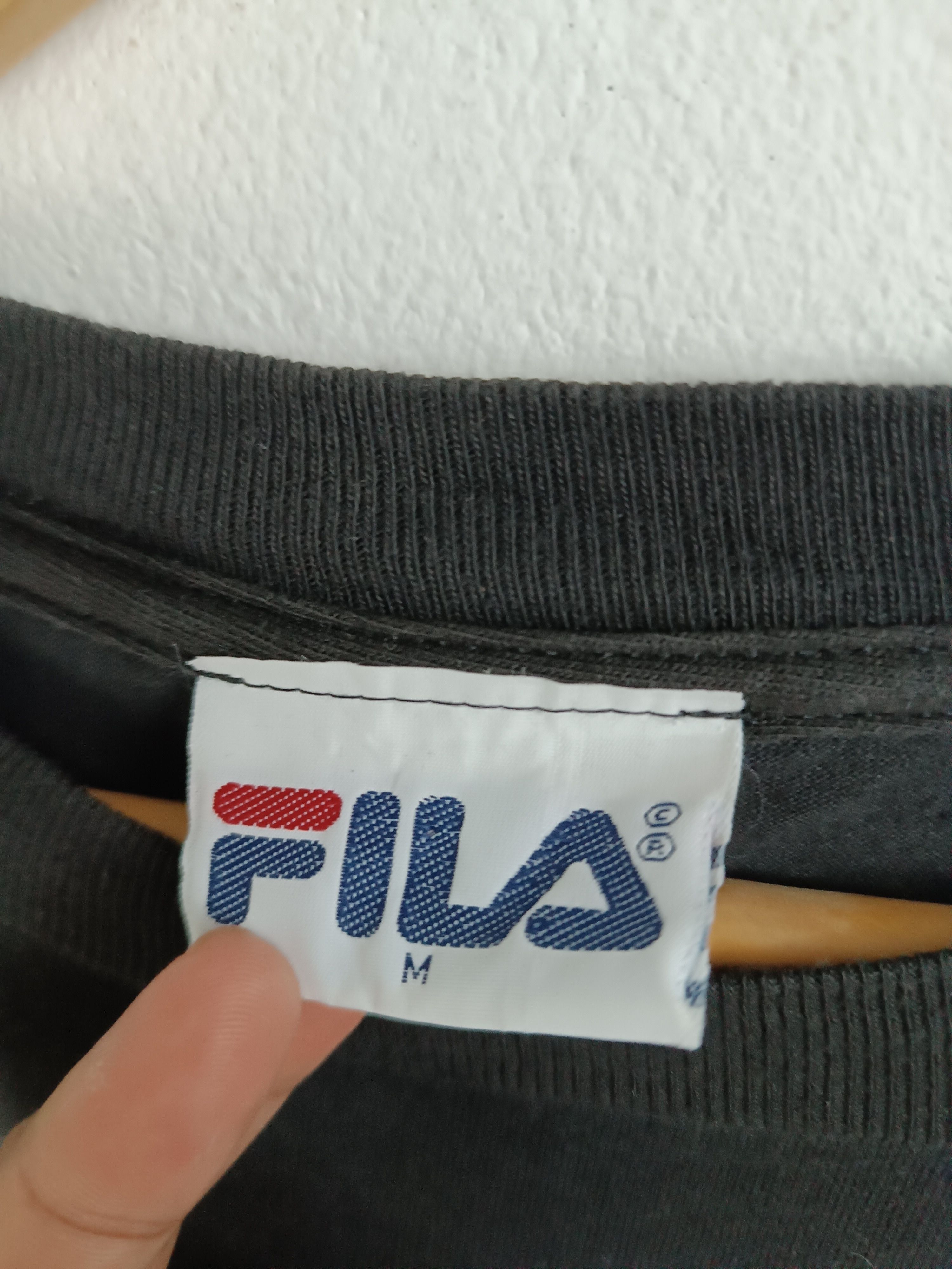 Fila VINTAGE 90'S FILA BIG LOGO SINGLE STICH MADE IN USA RARE TEE Size US L / EU 52-54 / 3 - 7 Thumbnail
