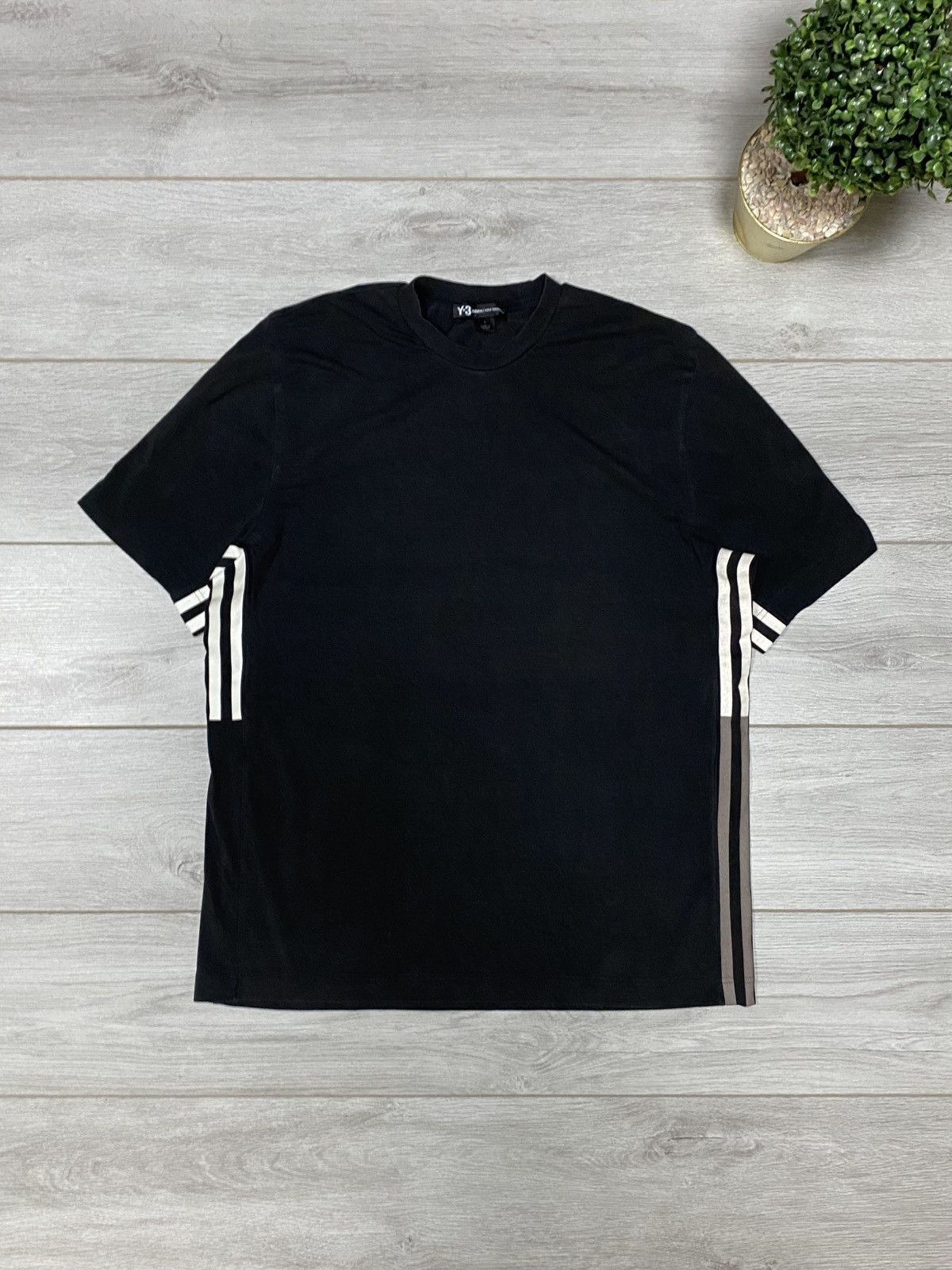 Yohji Yamamoto Y-3 Yohji Yamamoto x Adidas t-shirt three stripes Size US L / EU 52-54 / 3 - 2 Thumbnail