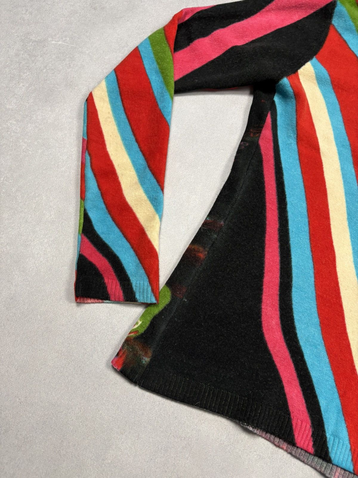 Custo Barcelona Vintage Custo Barcelona Wool Turtleneck Sweater Graphic Y2K Size M / US 6-8 / IT 42-44 - 17 Thumbnail