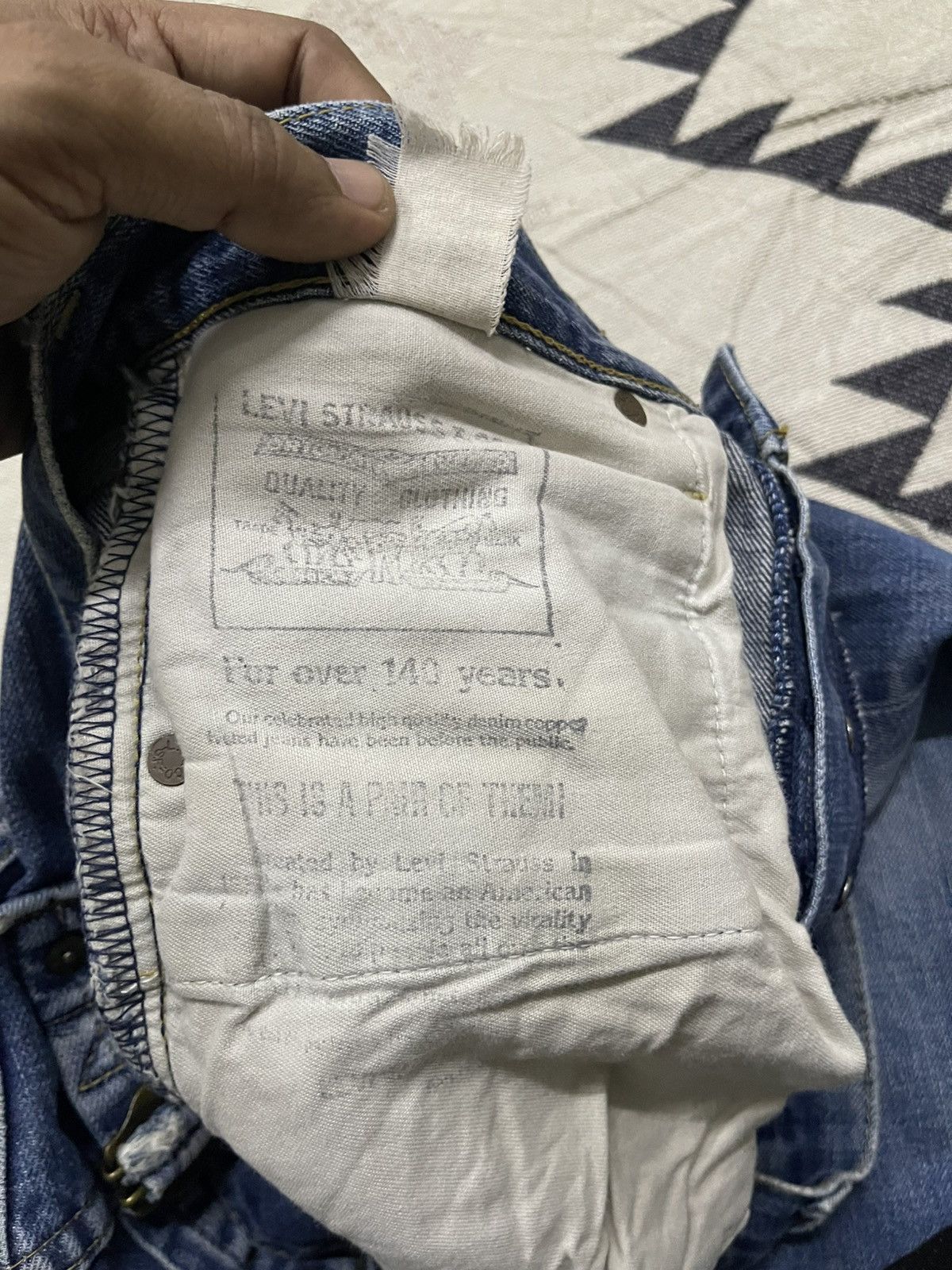 Levi's Vintage Clothing VINTAGE LEVIS 702 BIG E HOODED SELVEDGE DENIM JEANS Size US 32 / EU 48 - 13 Thumbnail