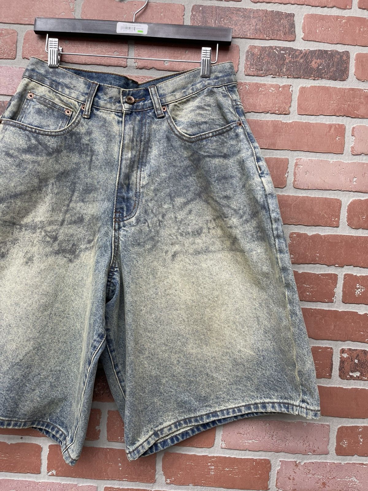 The GV Gallery Size S - Raspberry Hills GV Gallery Jolt Shorts Size US 30 / EU 46 - 3 Thumbnail