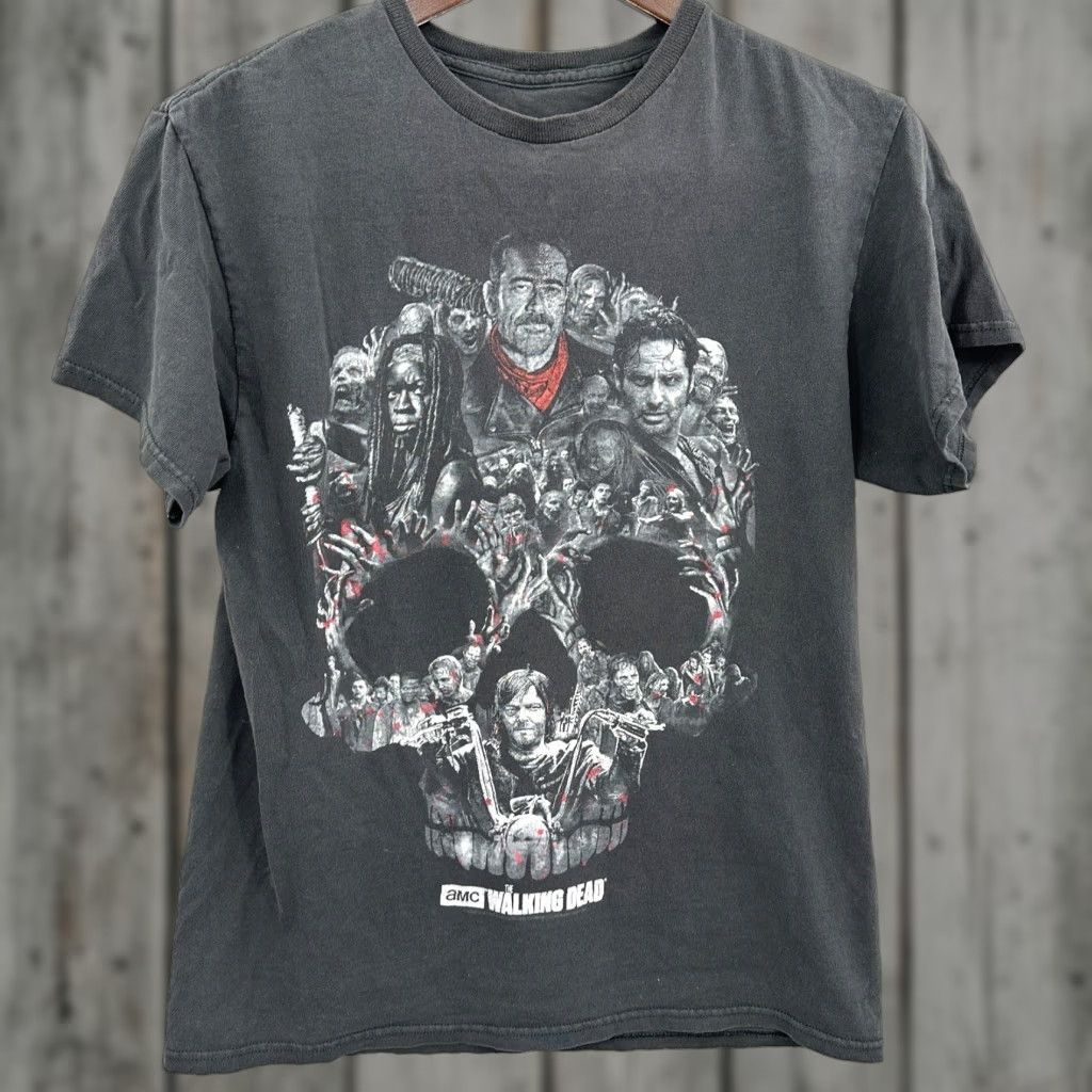 Vintage Walking Dead Shirt Mens Medium Black Negan Rick Michonne Daryl Skull Goth Retro READ Size US M / EU 48-50 / 2 - 1 Thumbnail